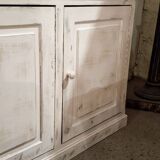 Buffet with 2 glass doors