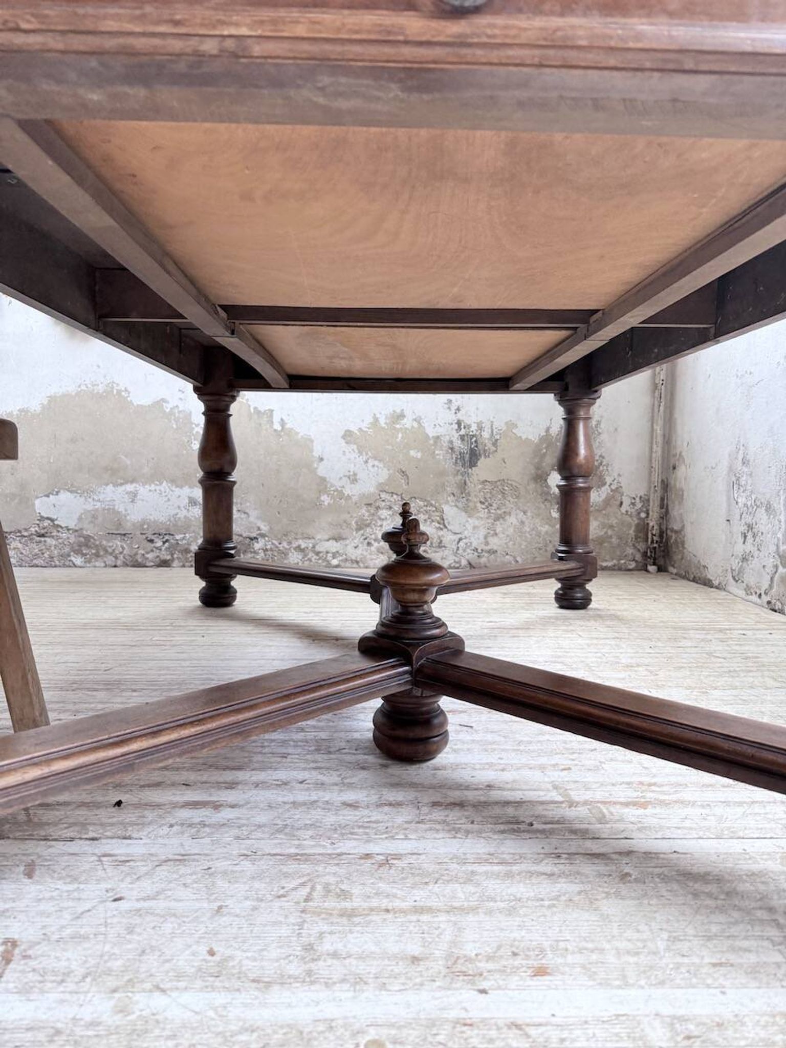 Table chêne style Louis XIV 1900