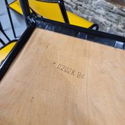 Lot de 8 chaises jaunes mullca 510