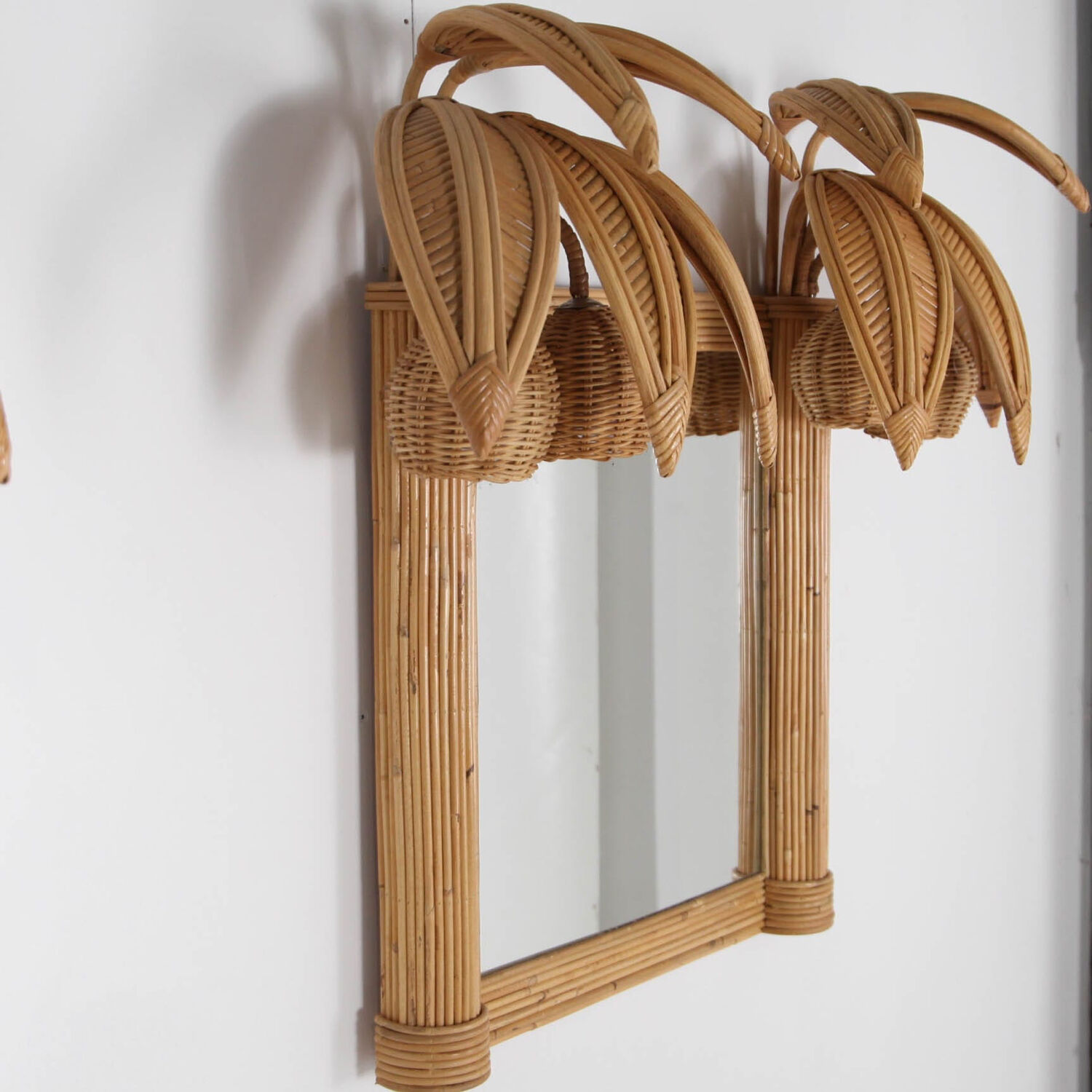 Lighted mirror in rattan 100x80cm