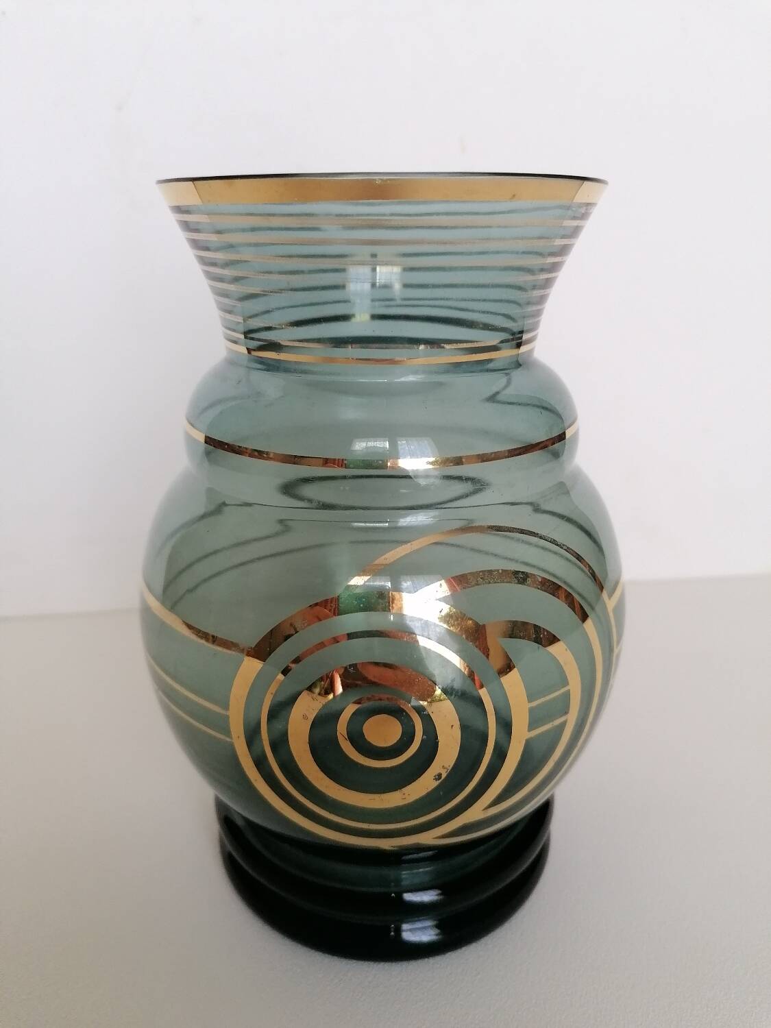 Art deco glass vase