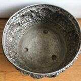 Hammered metal pot cover