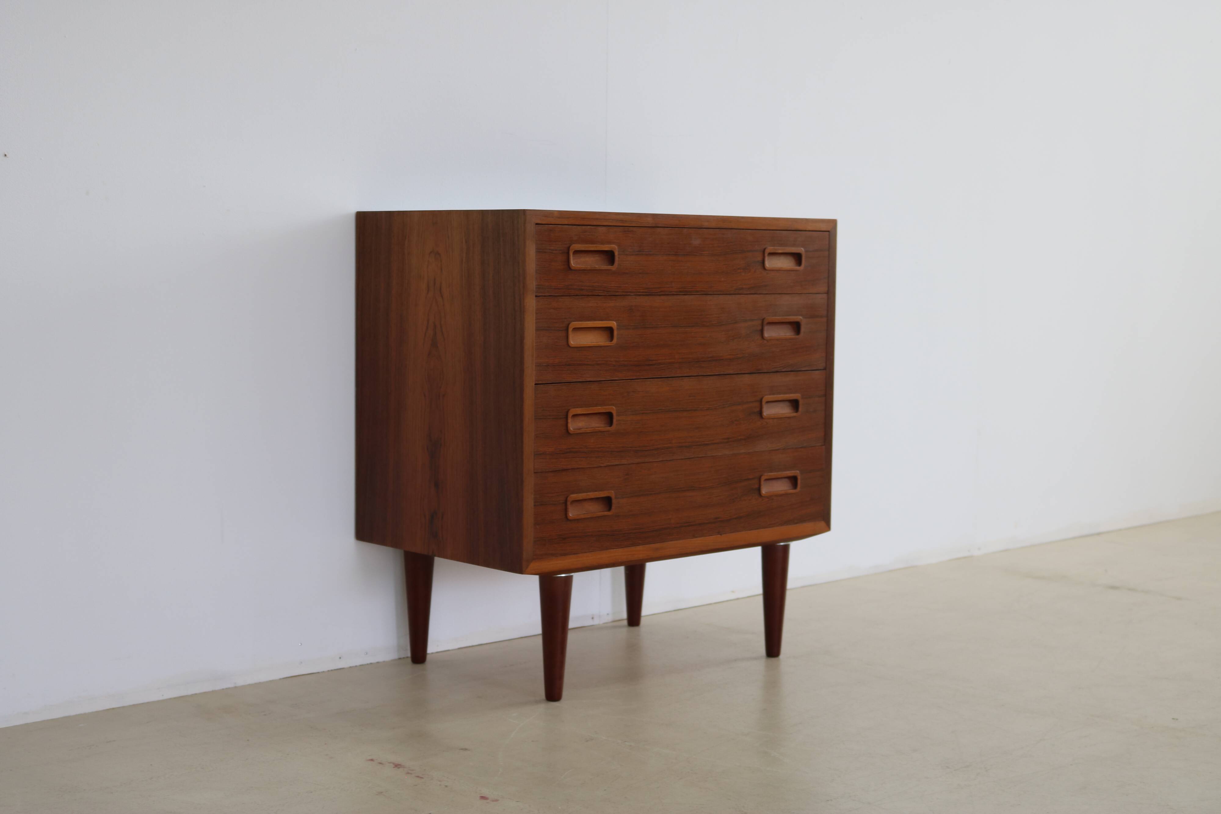 Hundevad chest of drawers