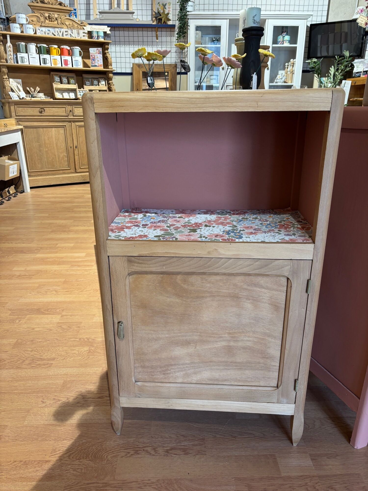 Occasional furniture