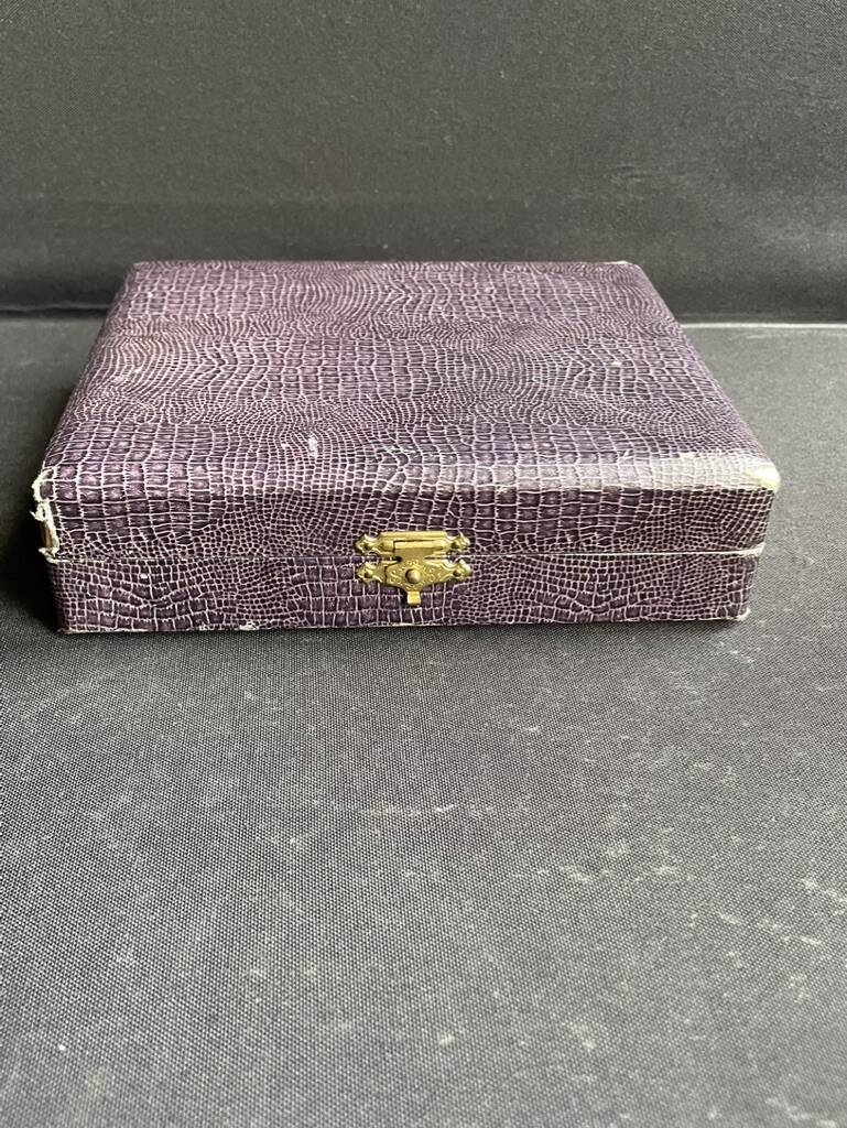 Box of 12 Ercuis oyster forks – Silver plated