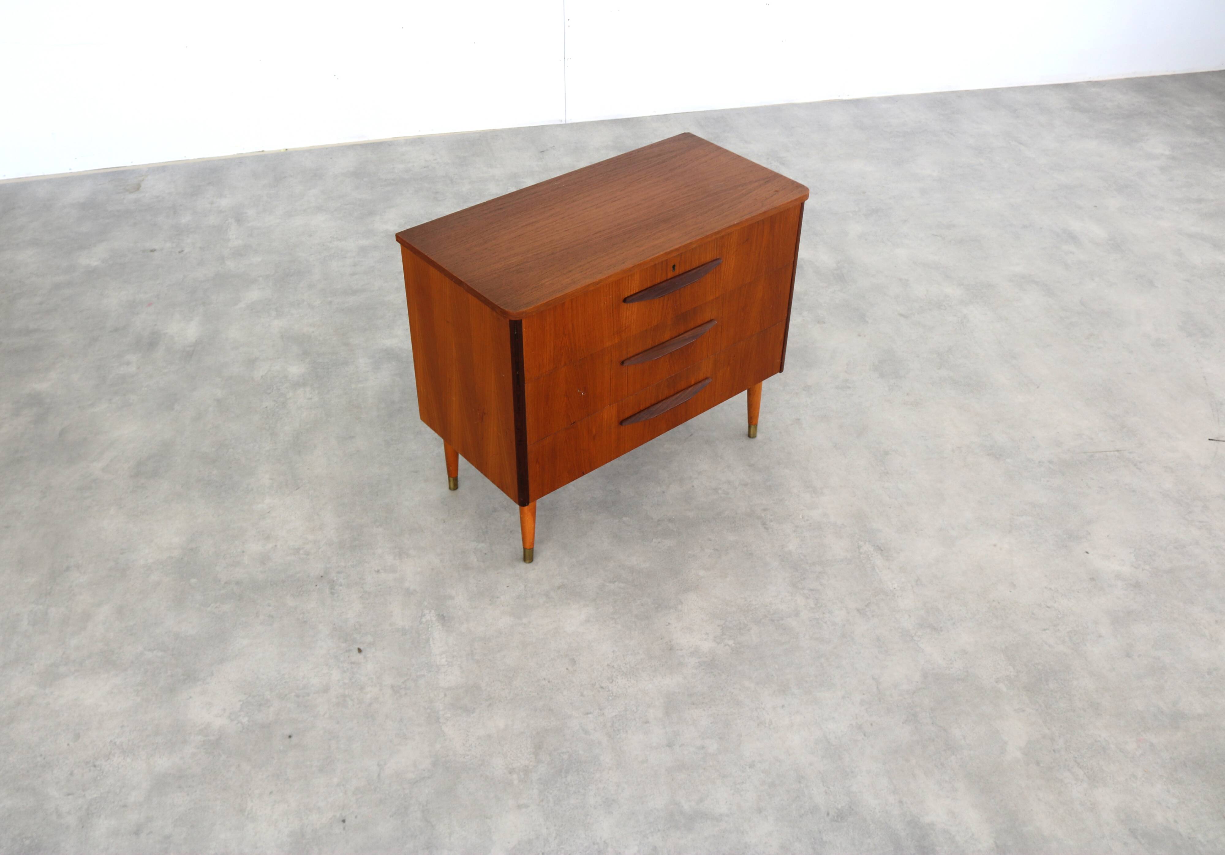 commode vintage | armoire | années 1960 | suédoise