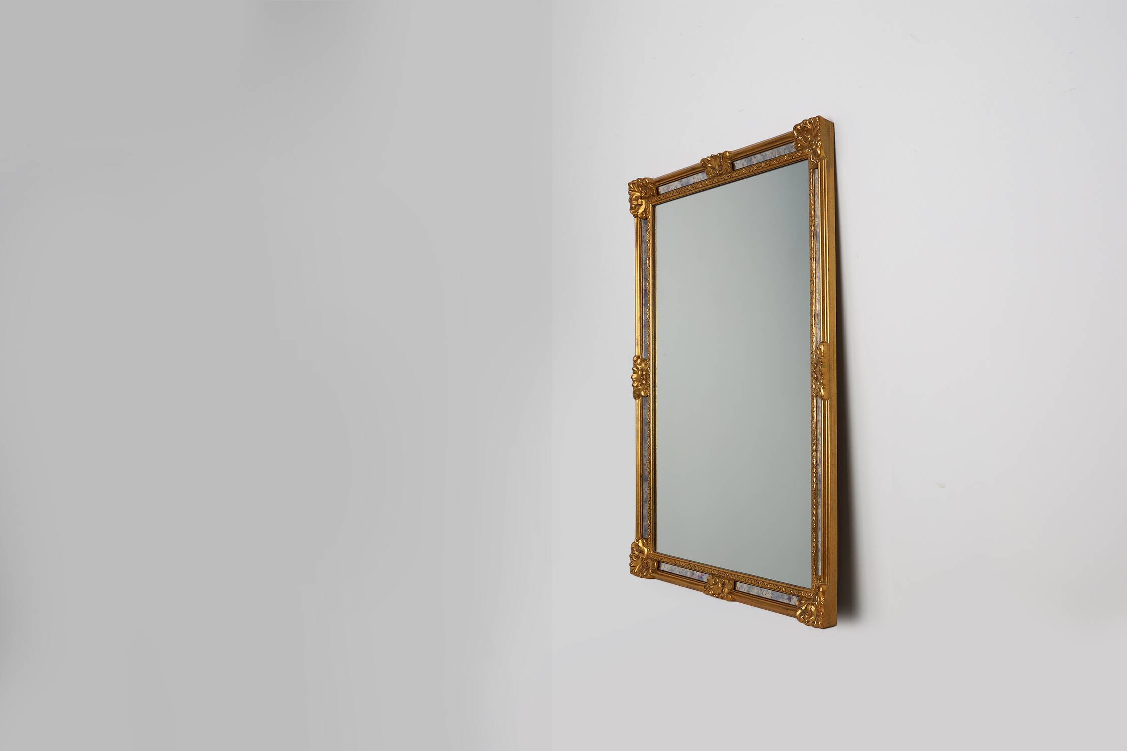 20th century Baroque Revival Mirror by Deknudt in gilded Resin, Belgium