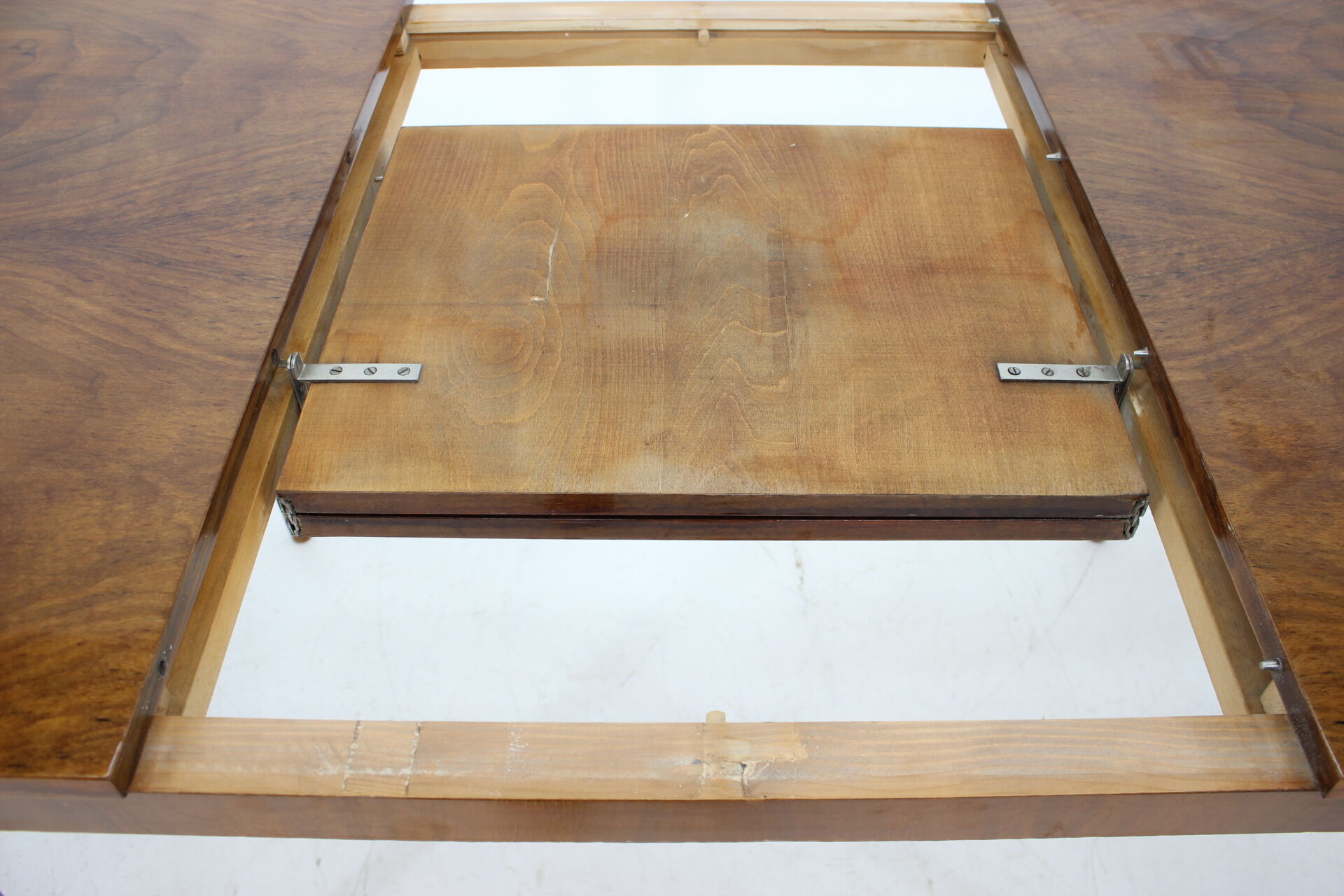 1960s Walnut Extendable Dining Table in Gloss Finish, Czechoslovakia