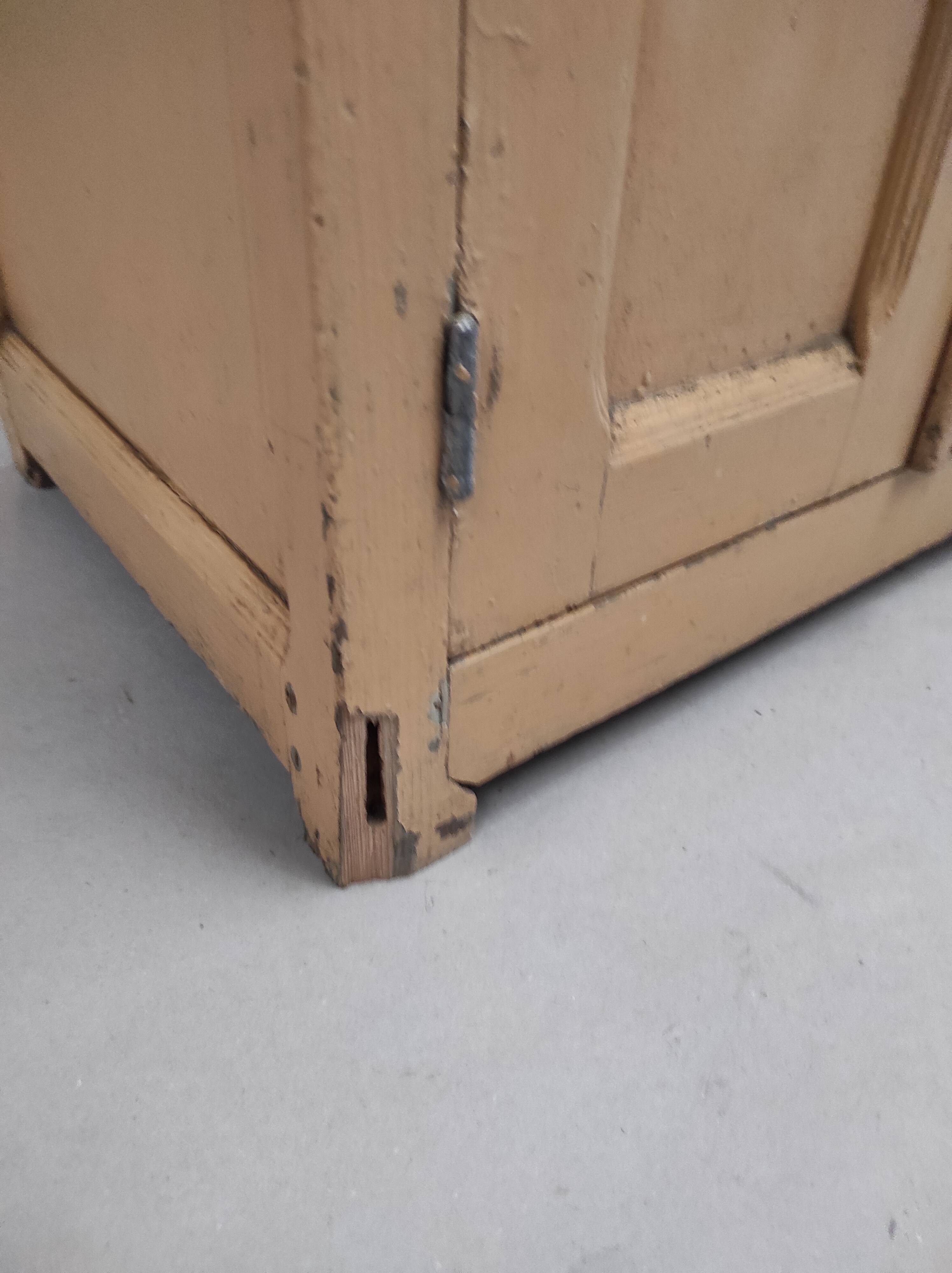 Parisian sideboard 2-door cream paint