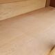 Armoire pied compas en chêne blond