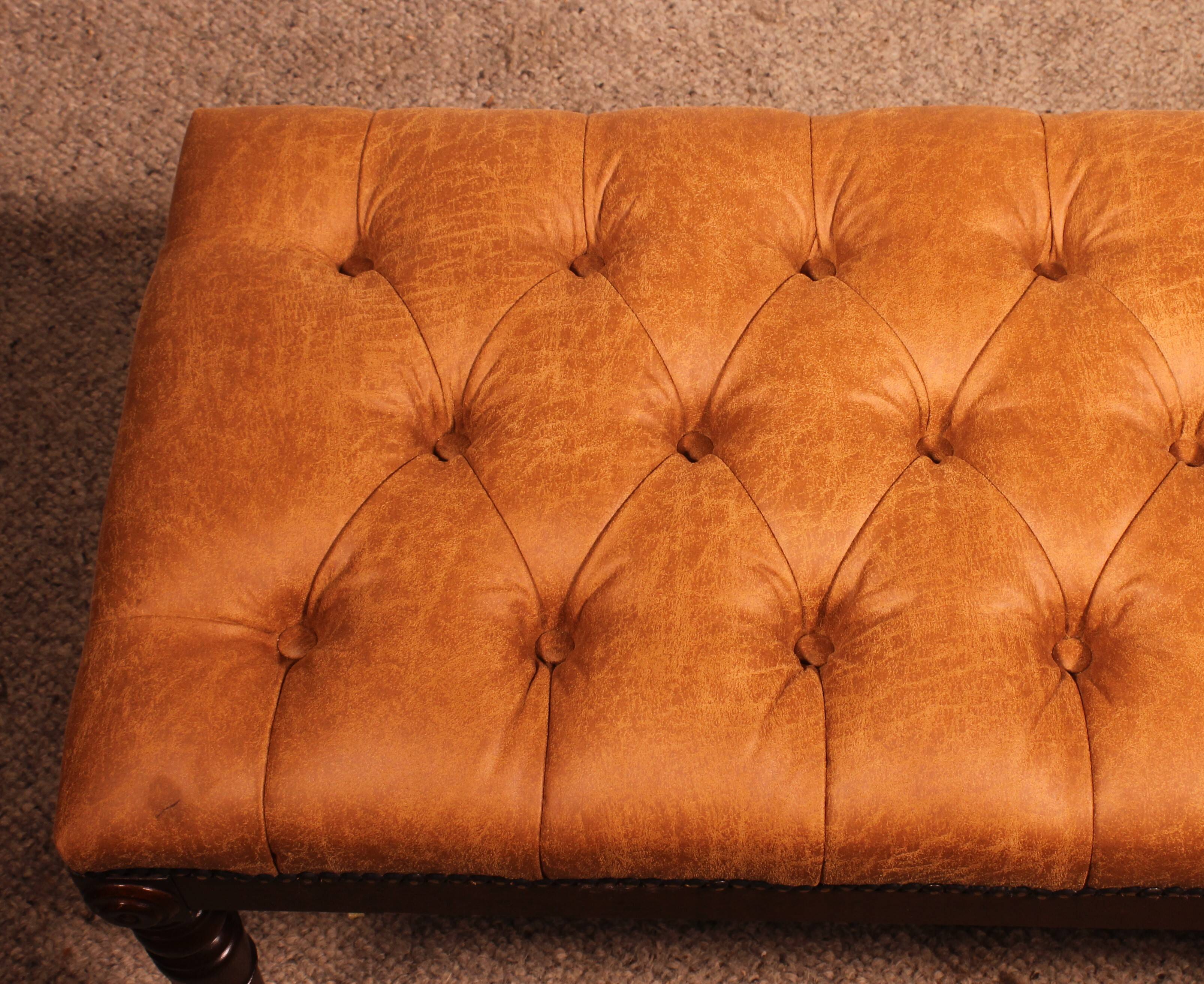 Pair of Nightstands in Walnut Burl - 19th Century