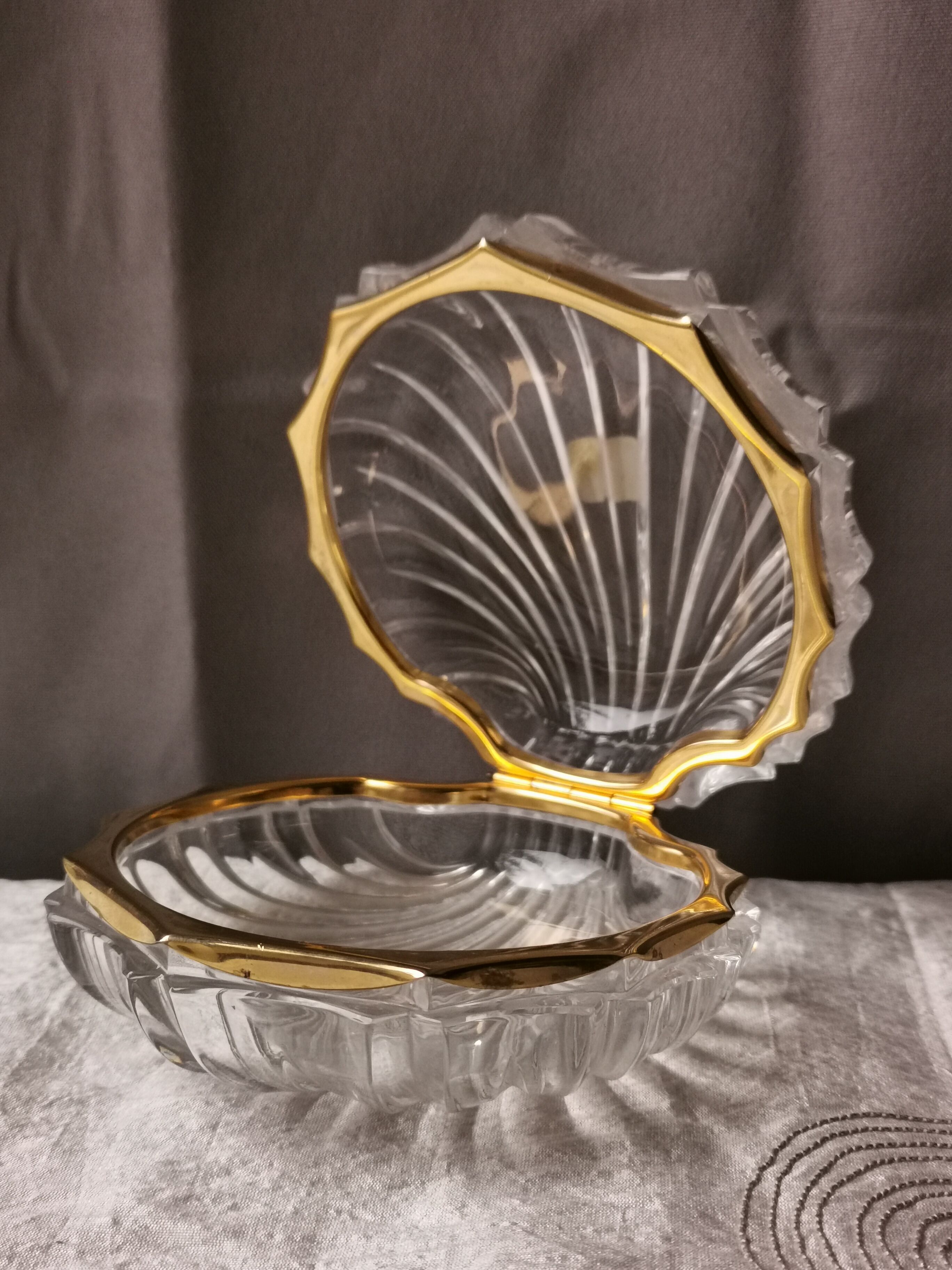 Candy "Shell" in Baccarat Crystal