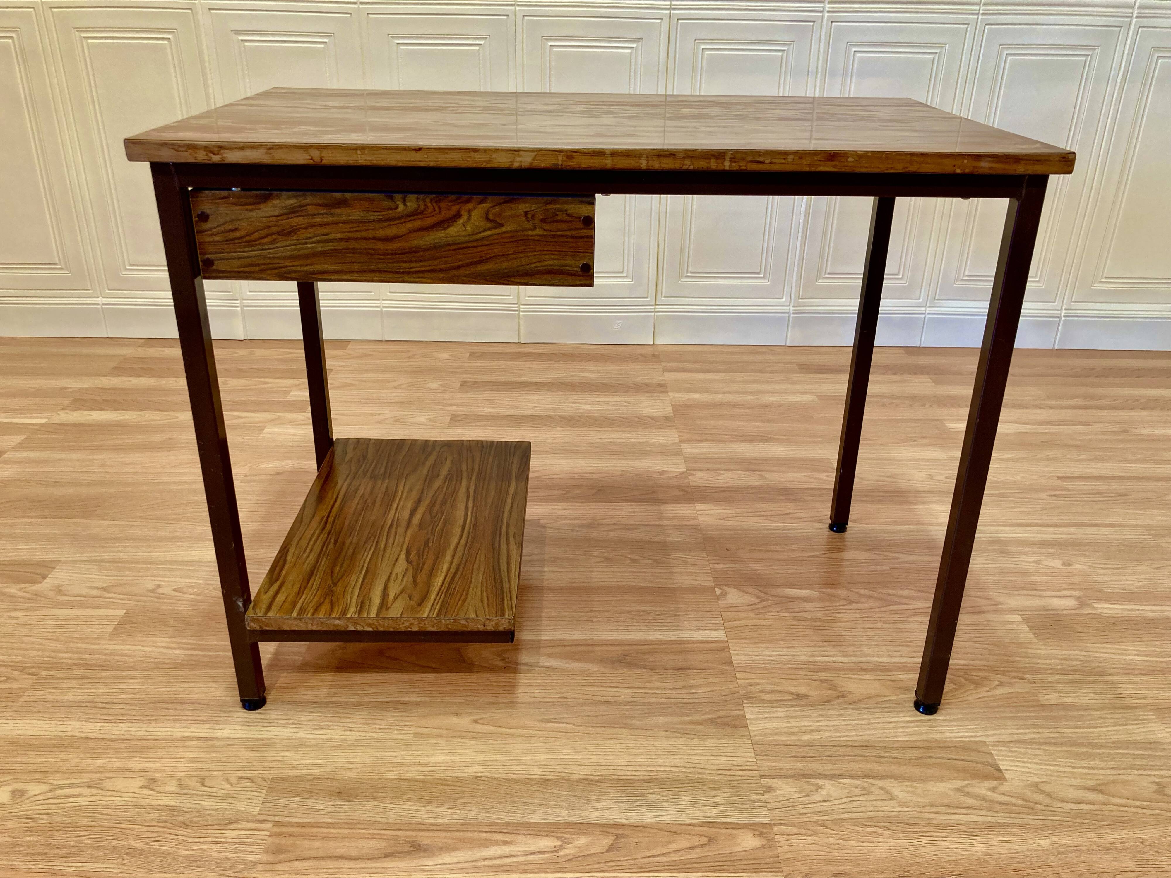 Nice 1950s design desk.