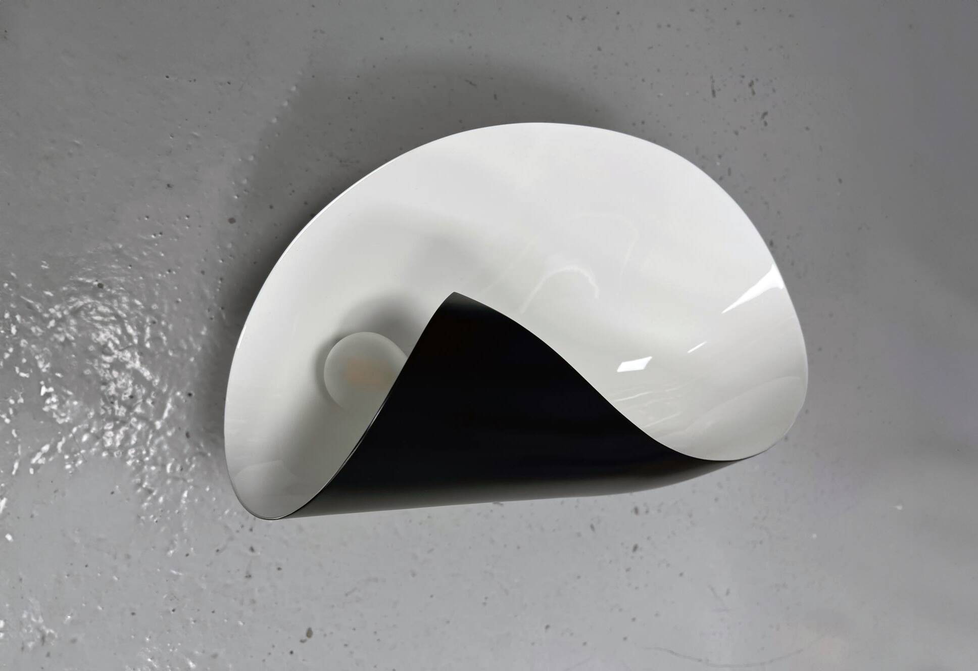 Conche Wall Lamp (Left Version)