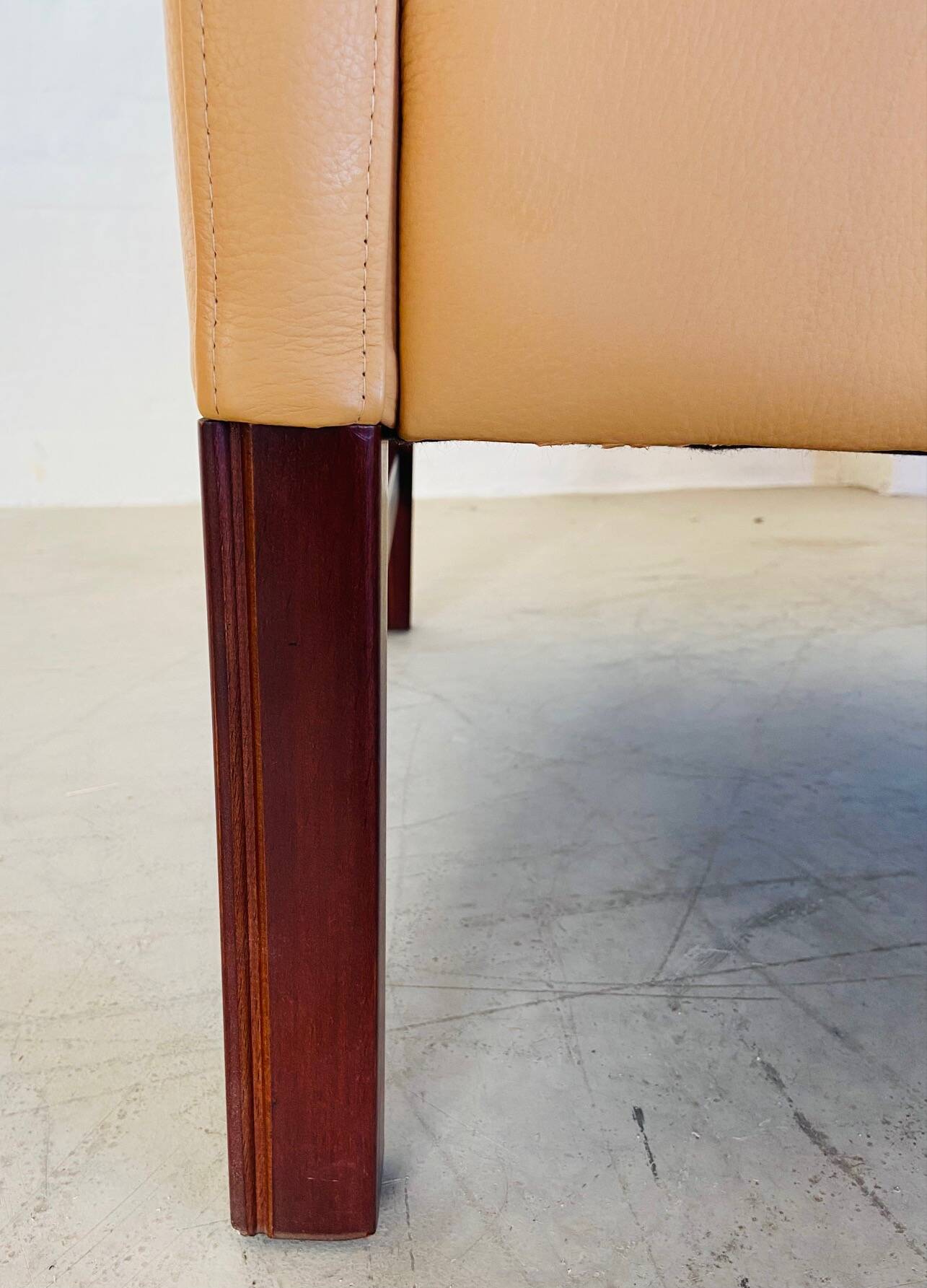 VINTAGE DANISH RETRO SKIPPER 2 PERSON SOFA IN BUTTERMILK LEATHER