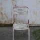 Chaises Tolix t2 par Xavier Pauchard