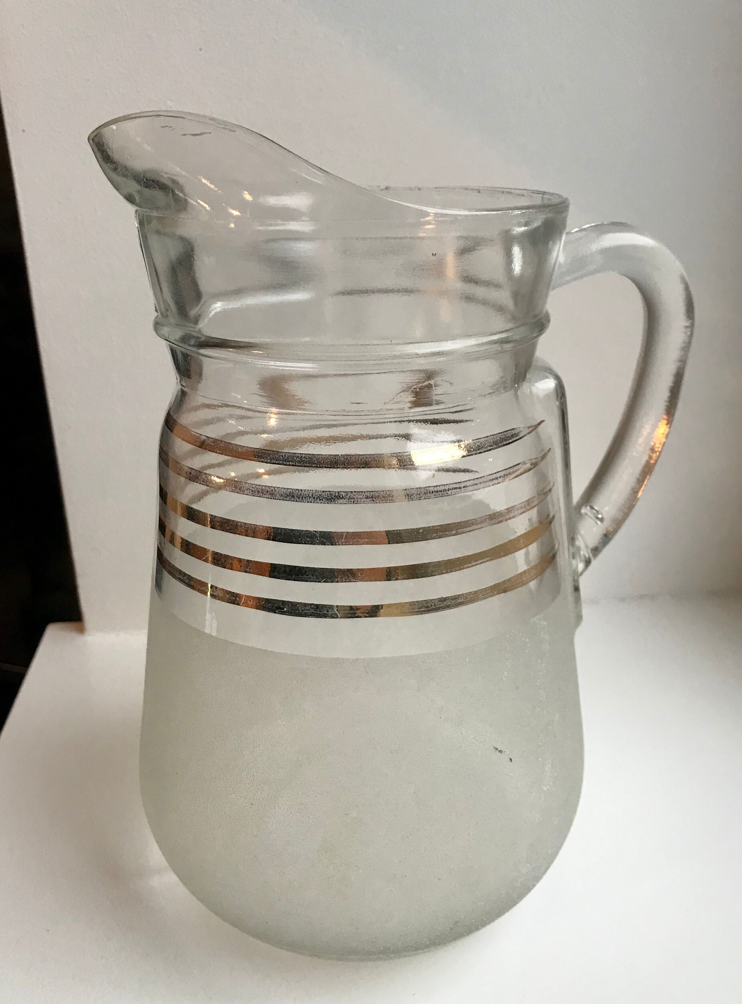 Granite water pitcher with golden edging 50s-60s