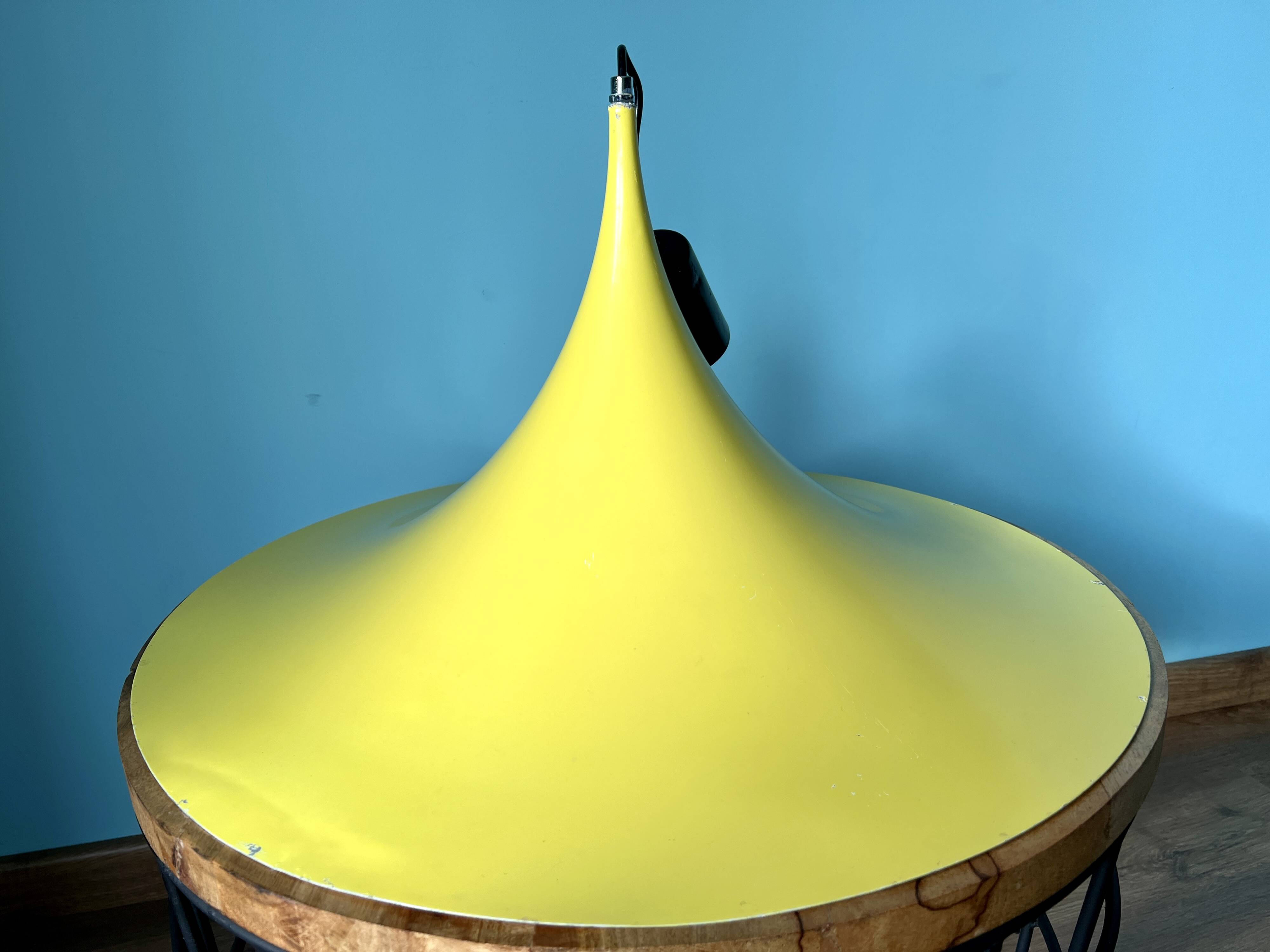 Mid-Century Danish Pendant Ceiling Lamp - 60s Style - Vintage Design for apartment decoration