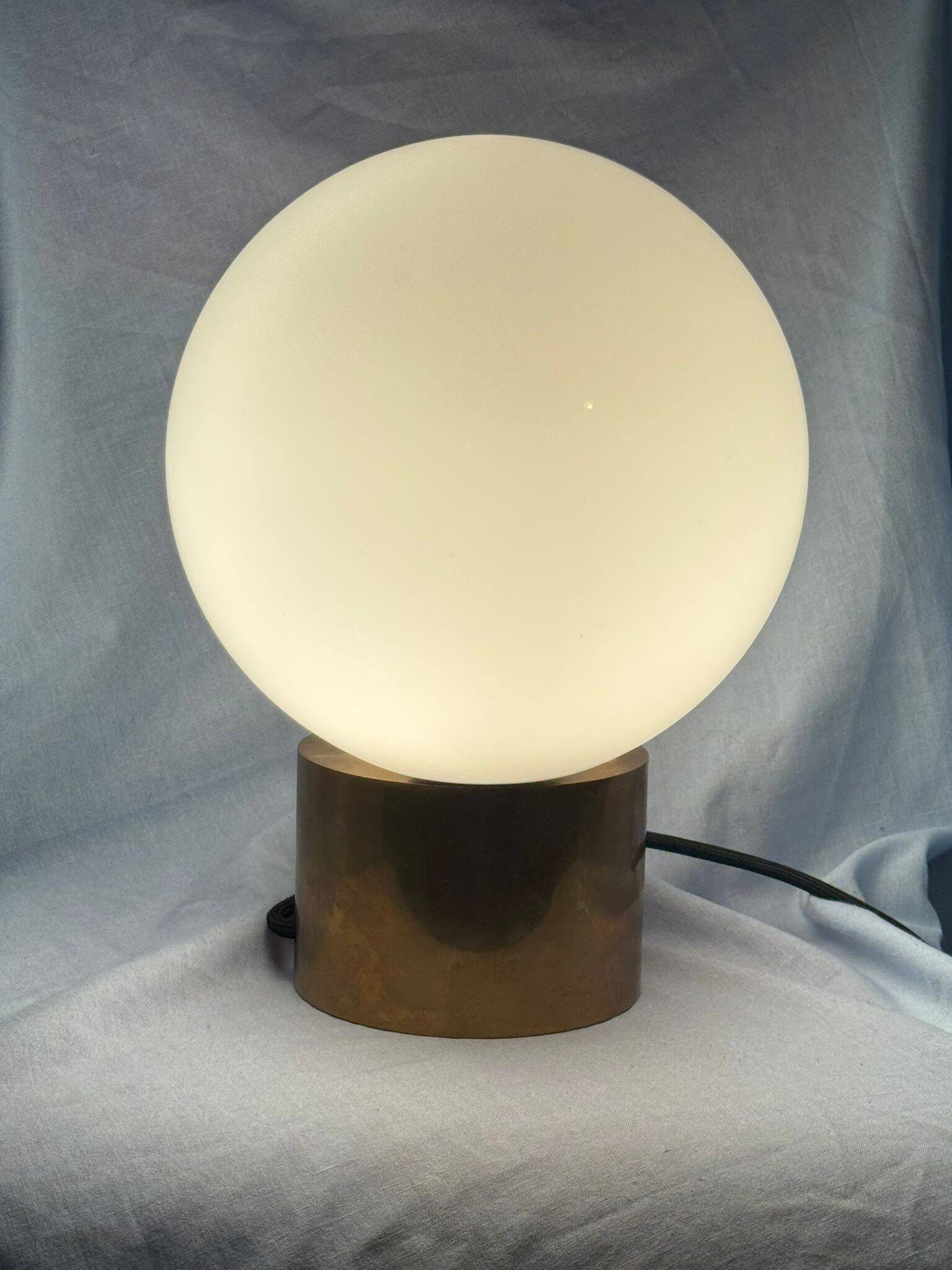 Table lamp Michael Anastassiades Tip of the Tongue