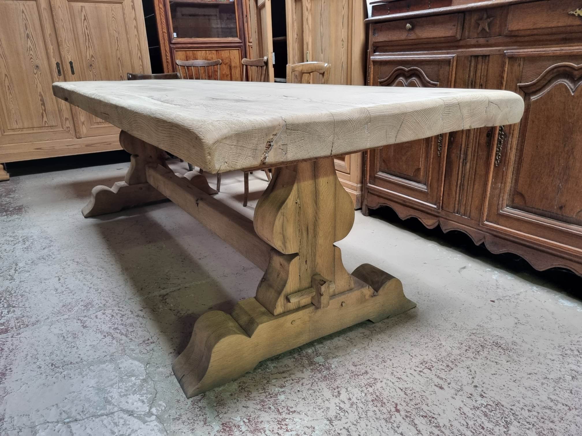 Farmhouse table