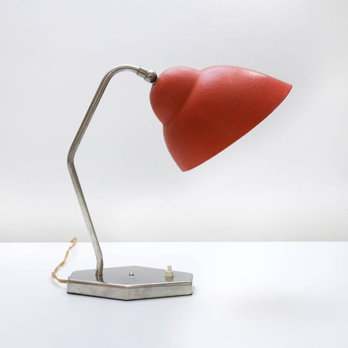 Lampe de table rouge des années 60 d'Inkop.
