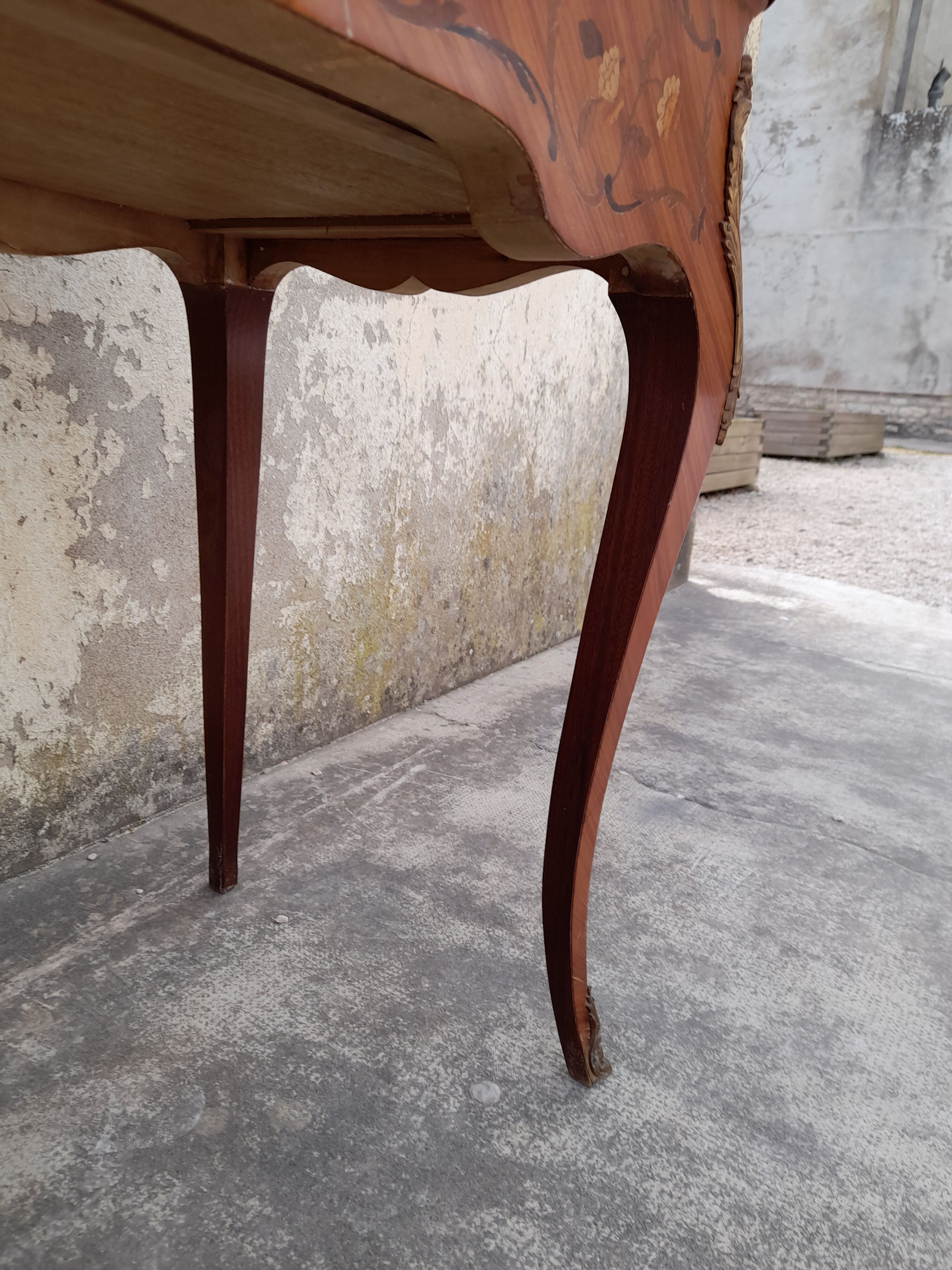Writing desk back to donkey style Louis XV in rosewood