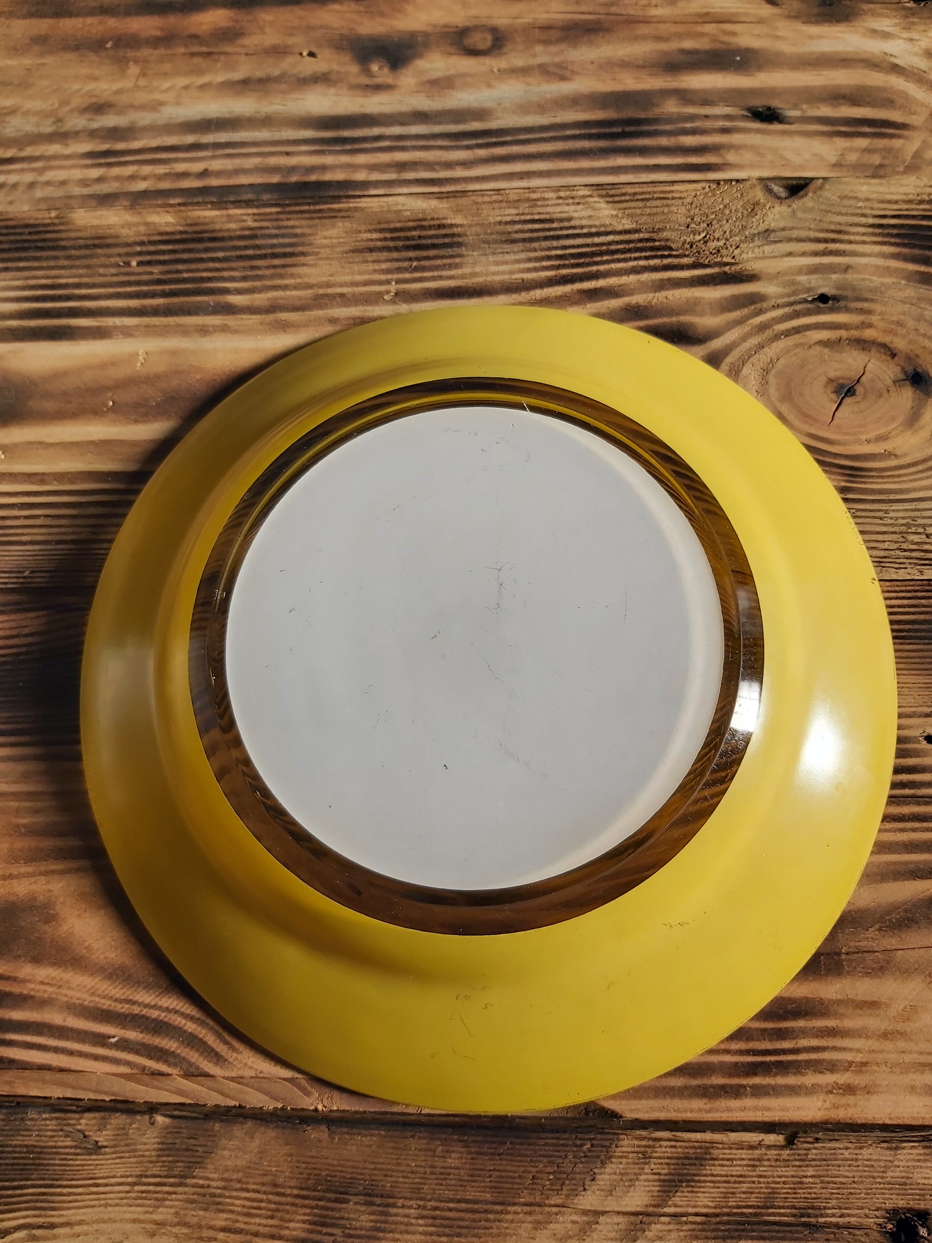 4 Duralex hollow plates