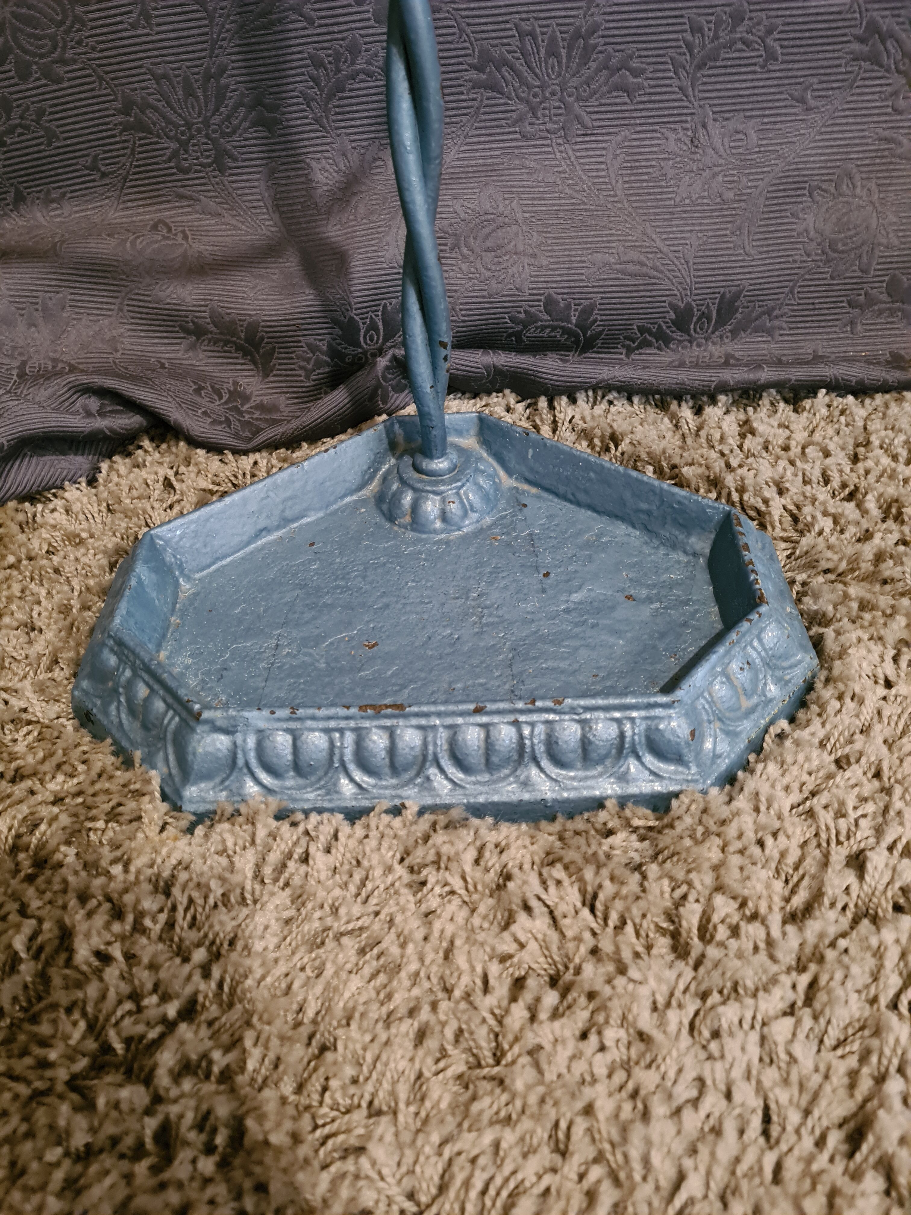 Cast iron umbrella stand