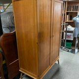 Wardrobe vintage compass feet