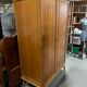 Armoire vintage pieds compas
