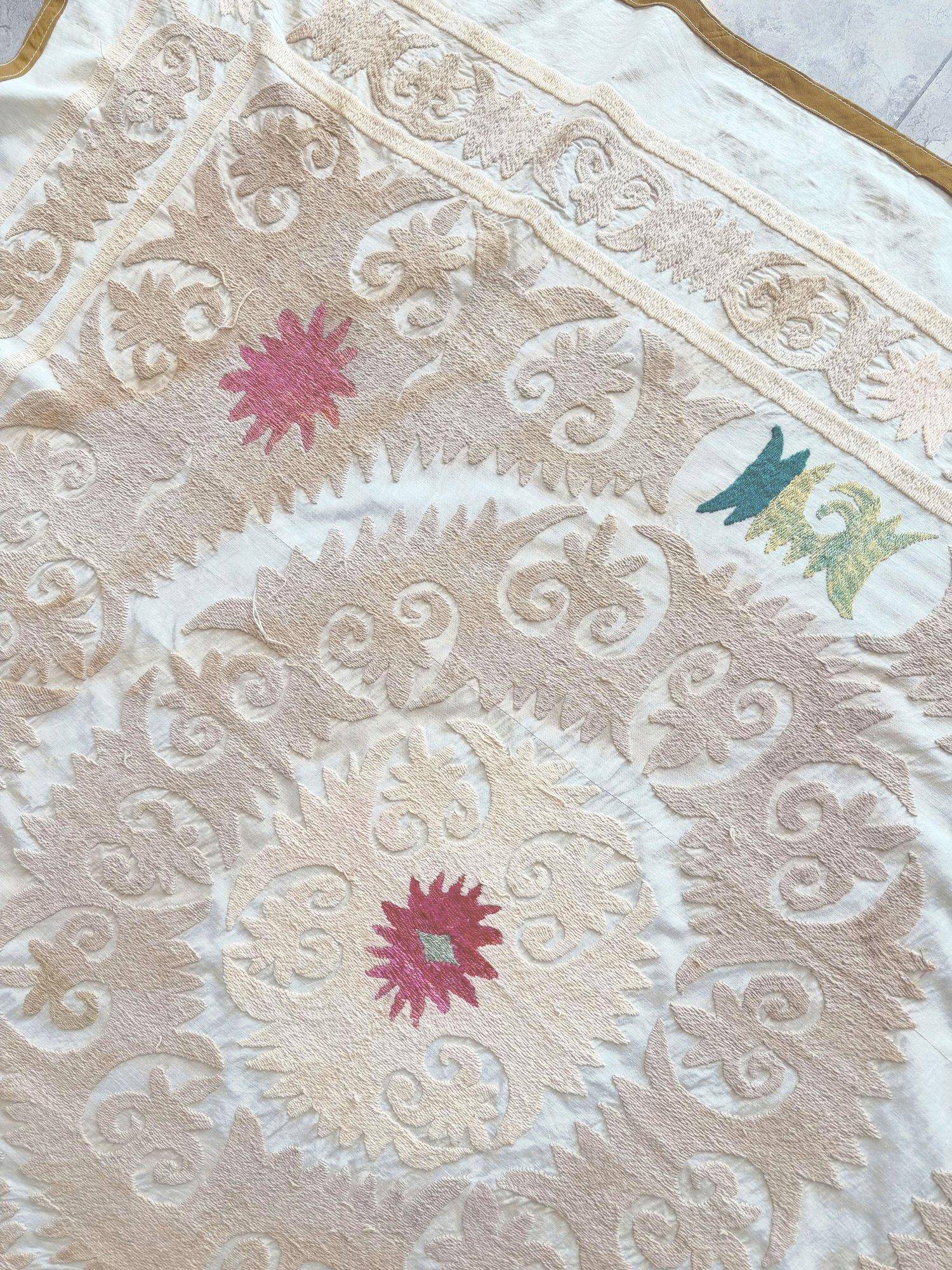 Vintage hand-embroidered tablecloth 128x153 cm