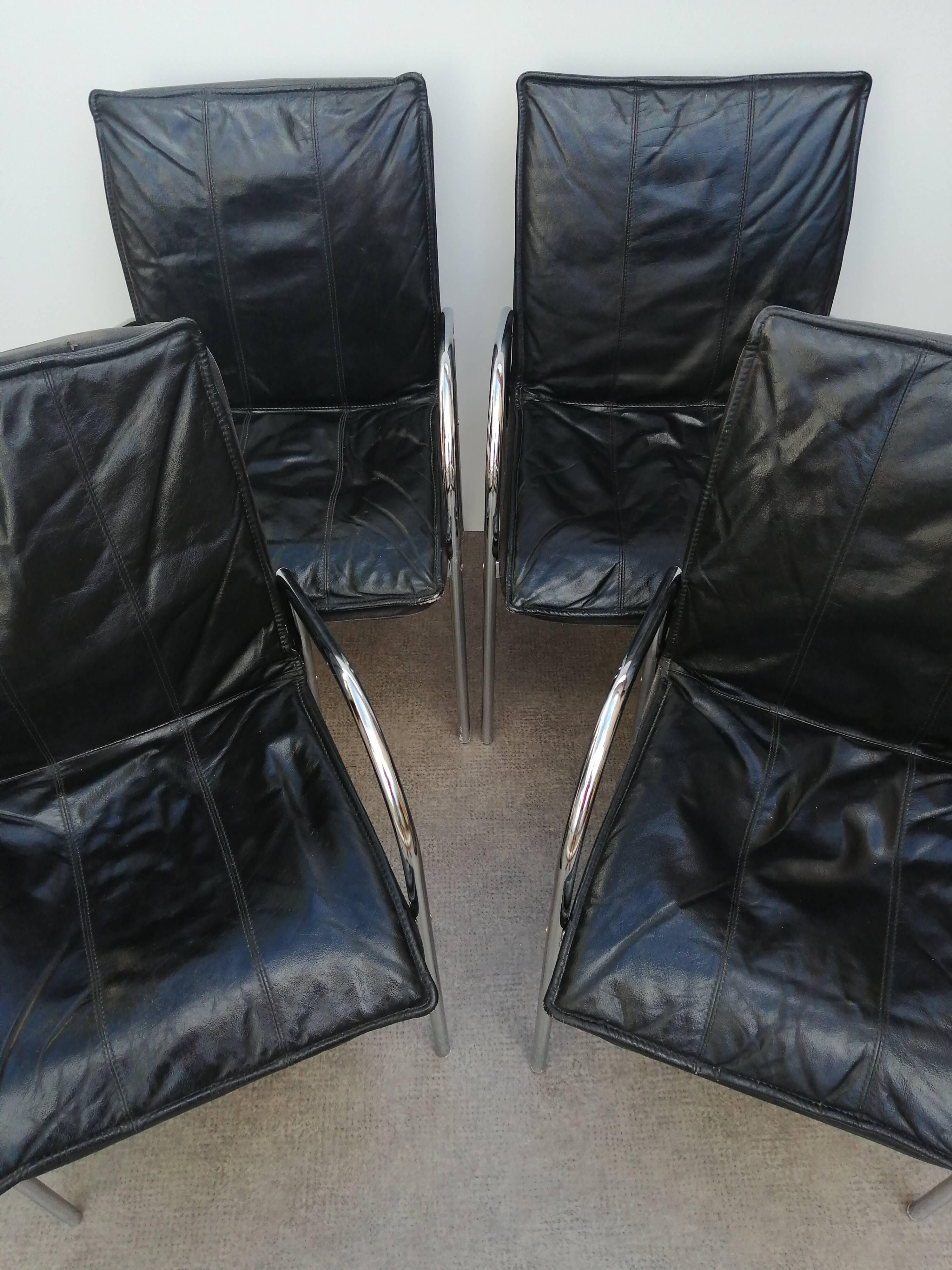 Set of 4 armchairs with chrome base and leather vintage design 1980