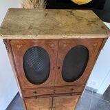 Veneer reading cabinet