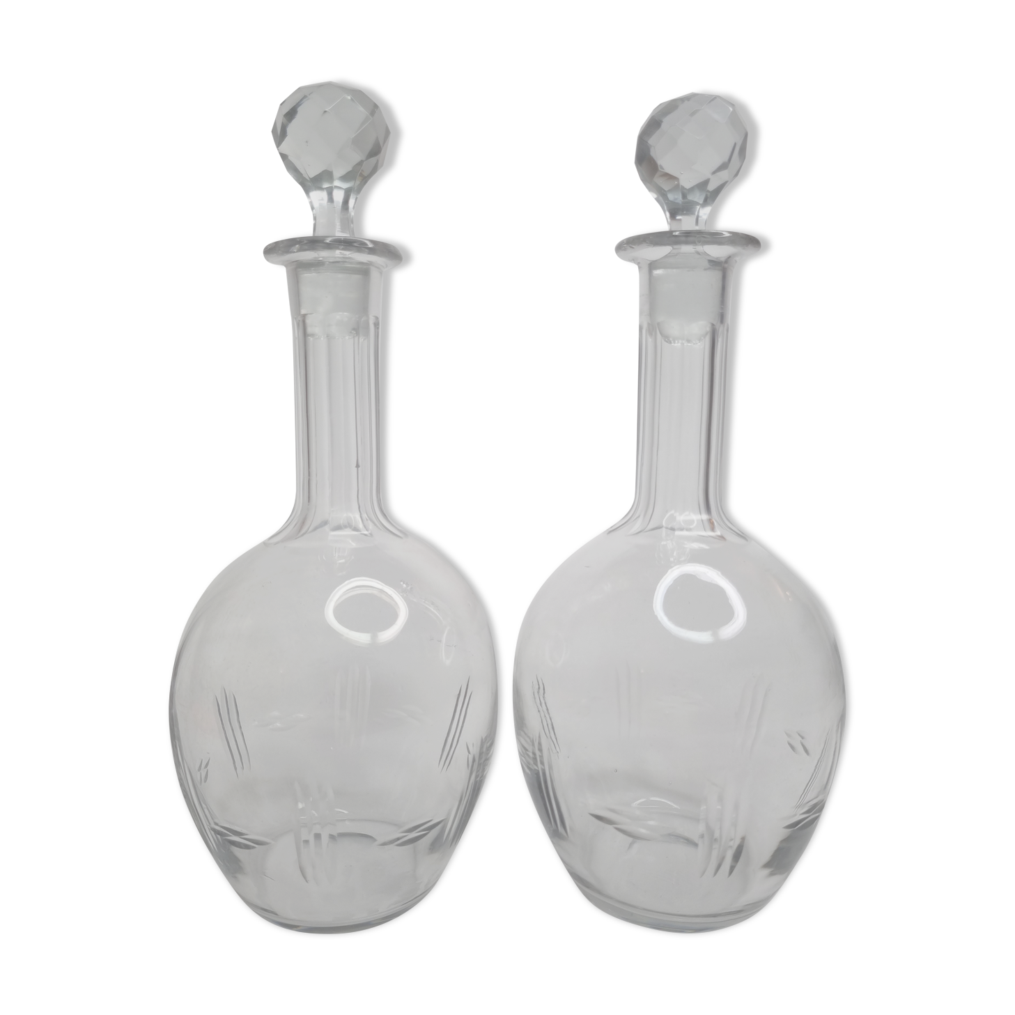 Pair of carafes in cut crystal XIX th, 31 cm