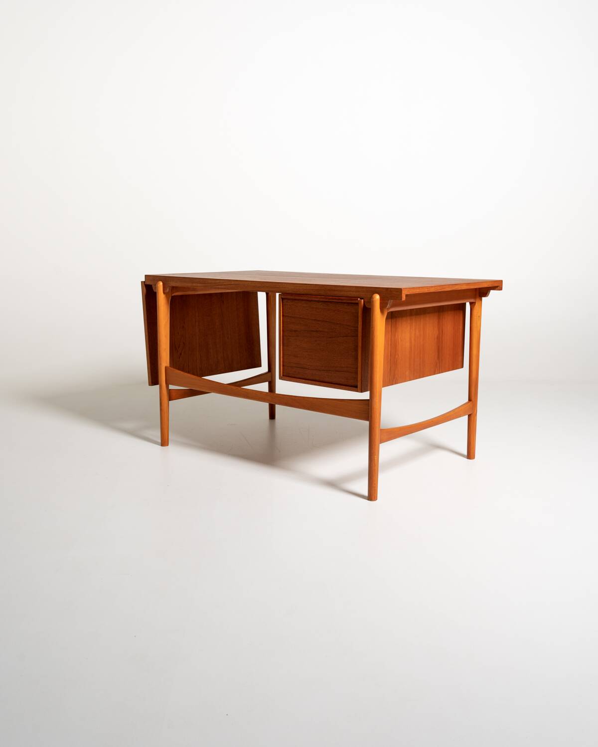 Bureau "378" par Eric Johansson pour Abrahamssons Möbelfabrik, 1956