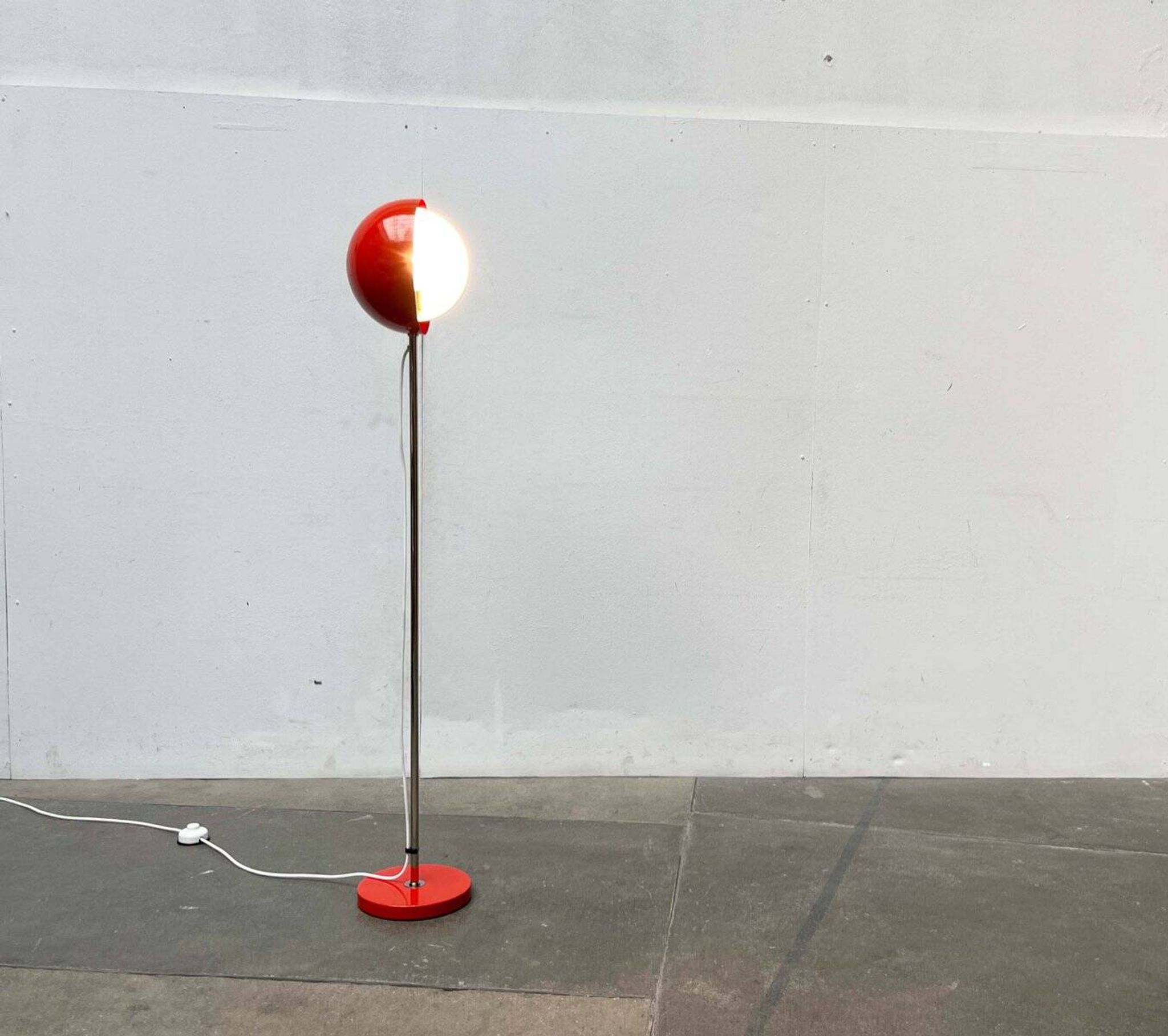 Lampadaire Éclipse Space Age Moderne du Milieu du Siècle, Allemagne, années 1960