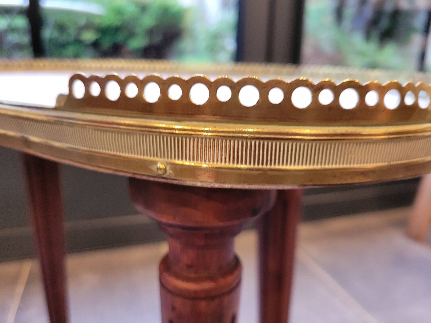 Carrara marble kidney table