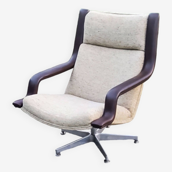 Fauteuil design pivotant de Goeffrey Harcourt modèle F140 des années 70