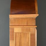 Scriban Showcase in Blond Mahogany, England – 1960