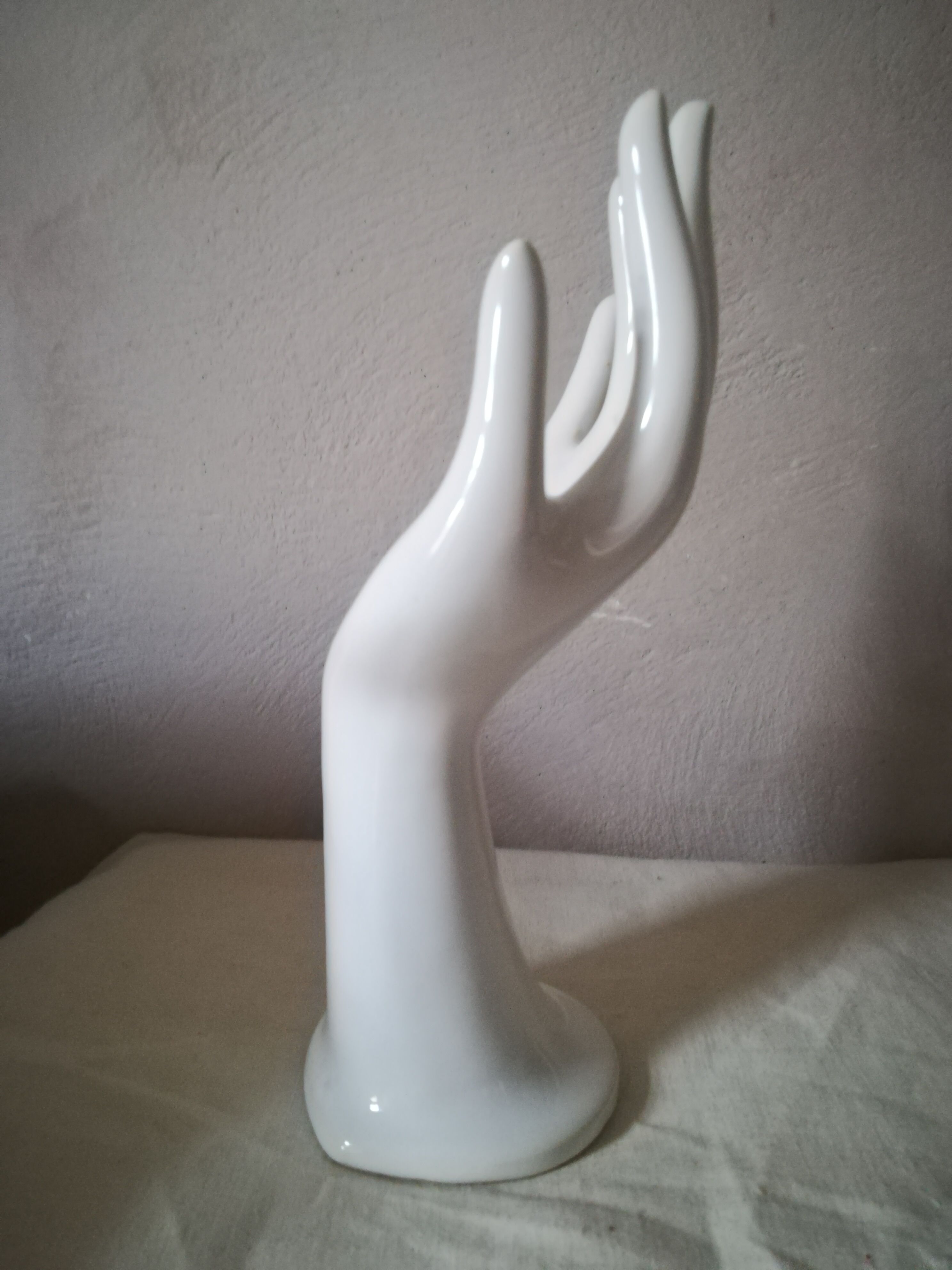 Baguier soliflore white hand