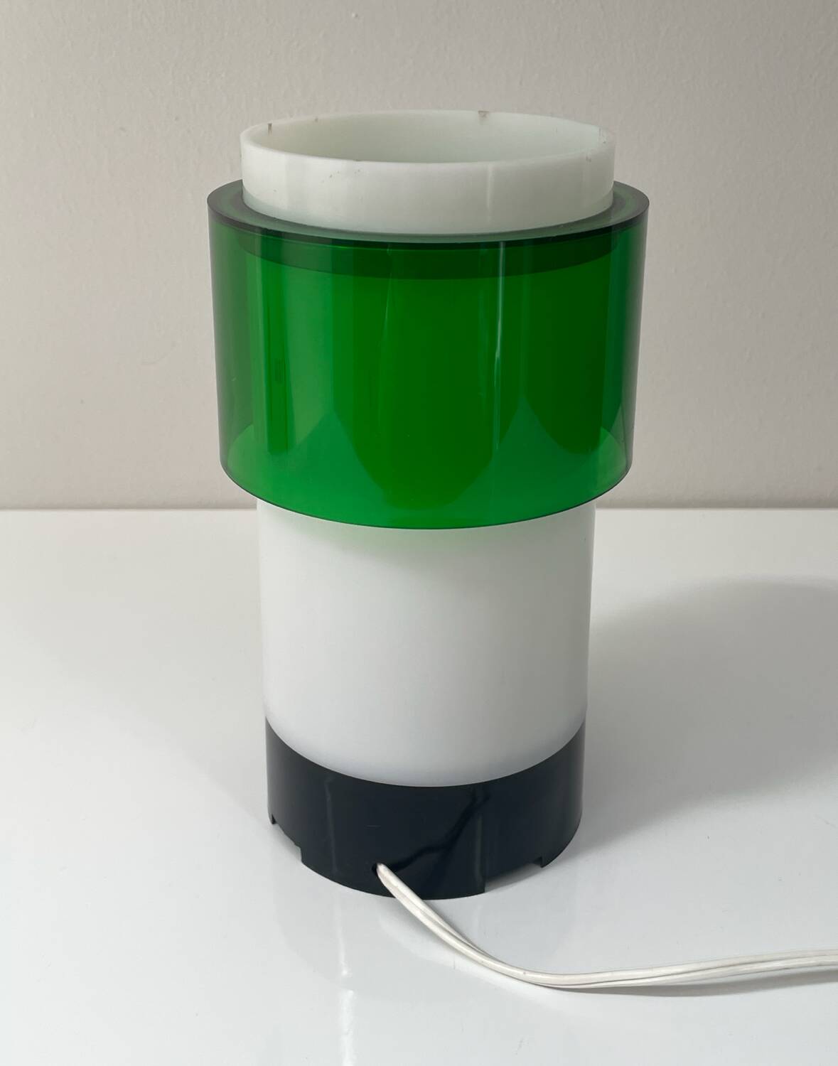 Small vintage lamp in plexiglass, Space Age style, 1970s.
