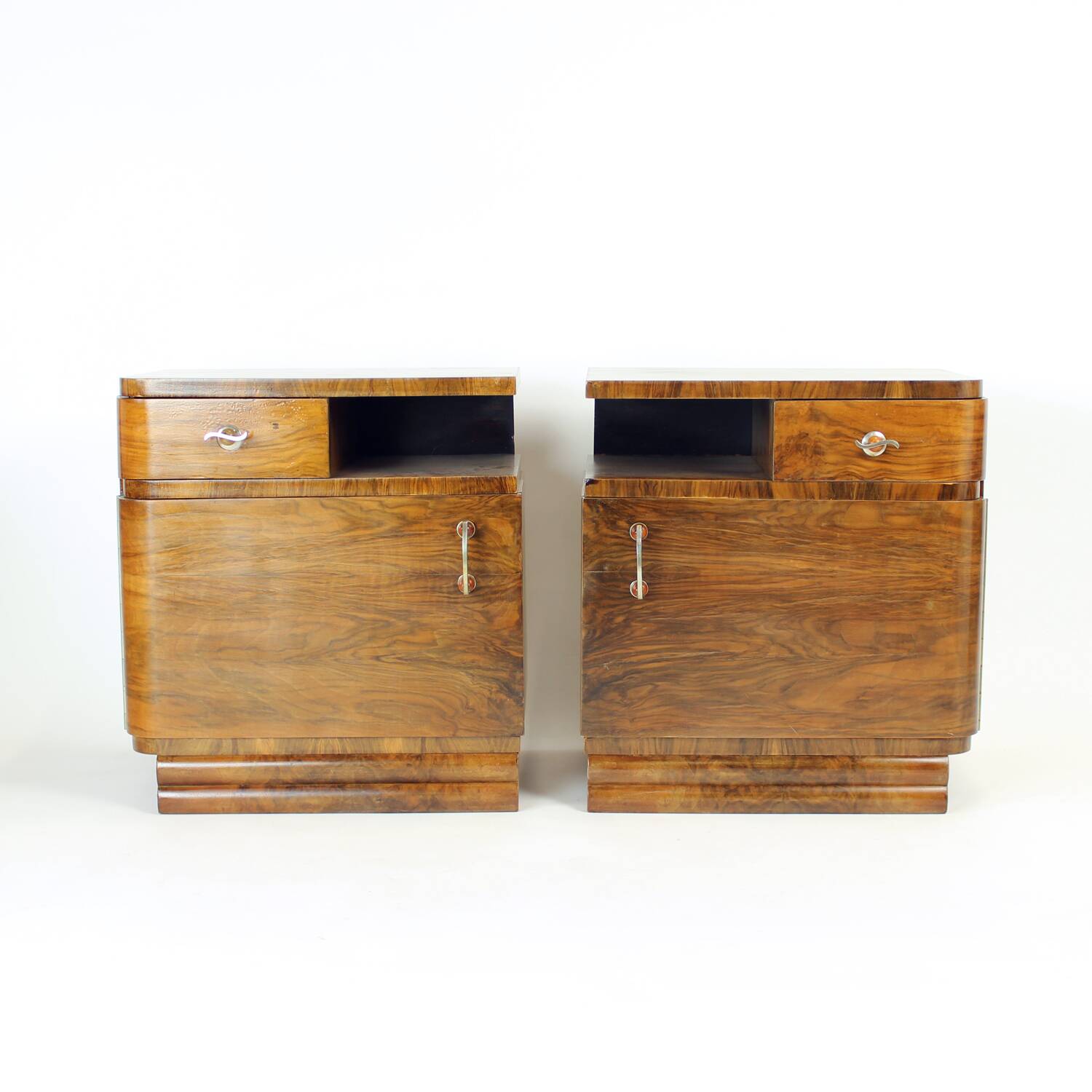 Pair Of Art Deco Bedside Tables In Walnut, Czechoslovakia 1930s