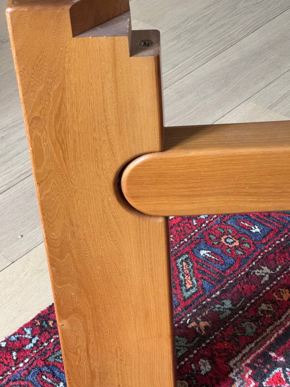 Brutalist table Regain