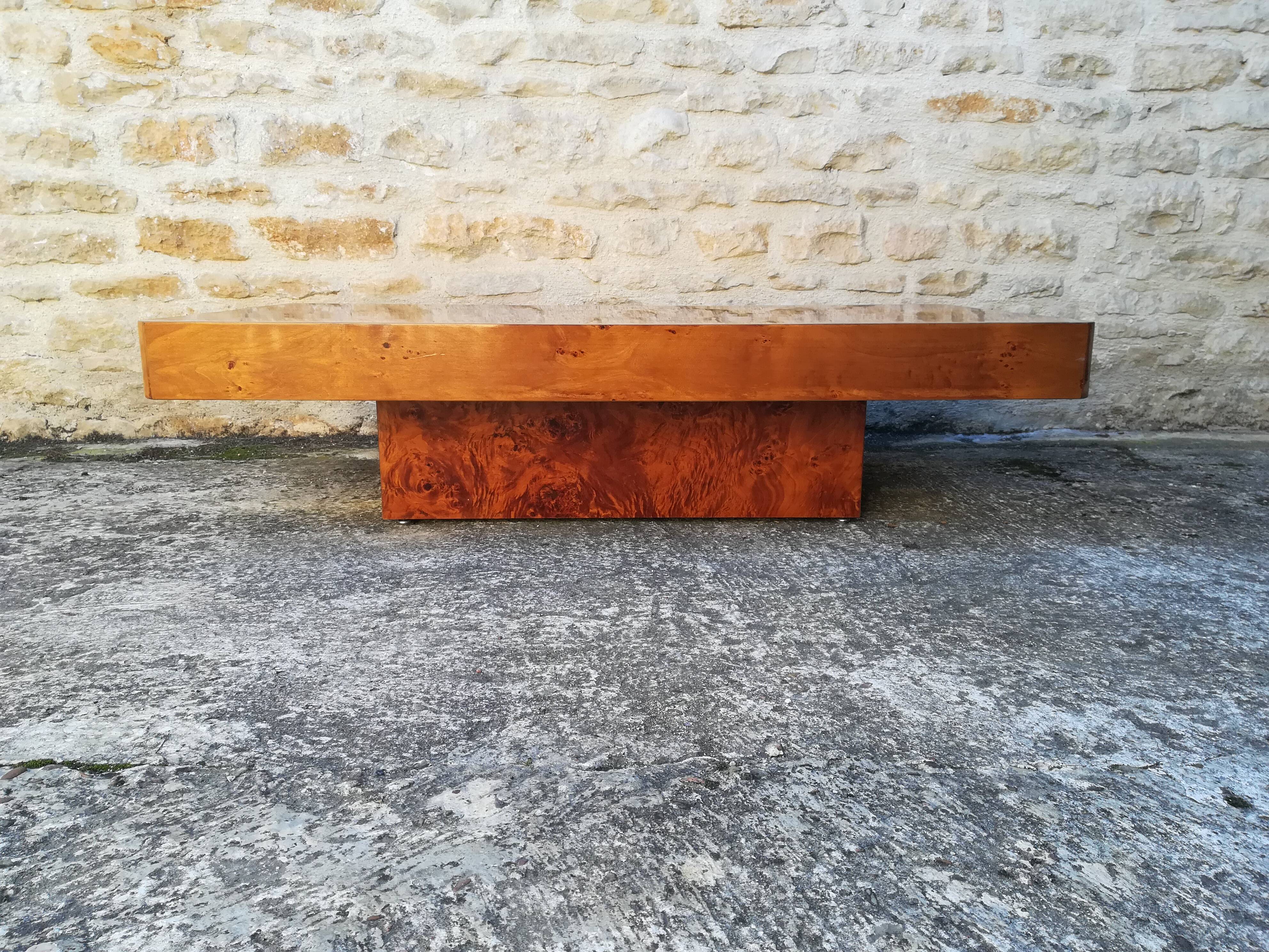 Coffee table of the 70s