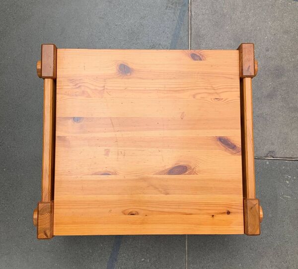 Table basse scandinave vintage brutaliste en pin suédois par Yngve Ekström pour Swedese, années 1970