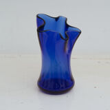 Vase étoile en verre bleu