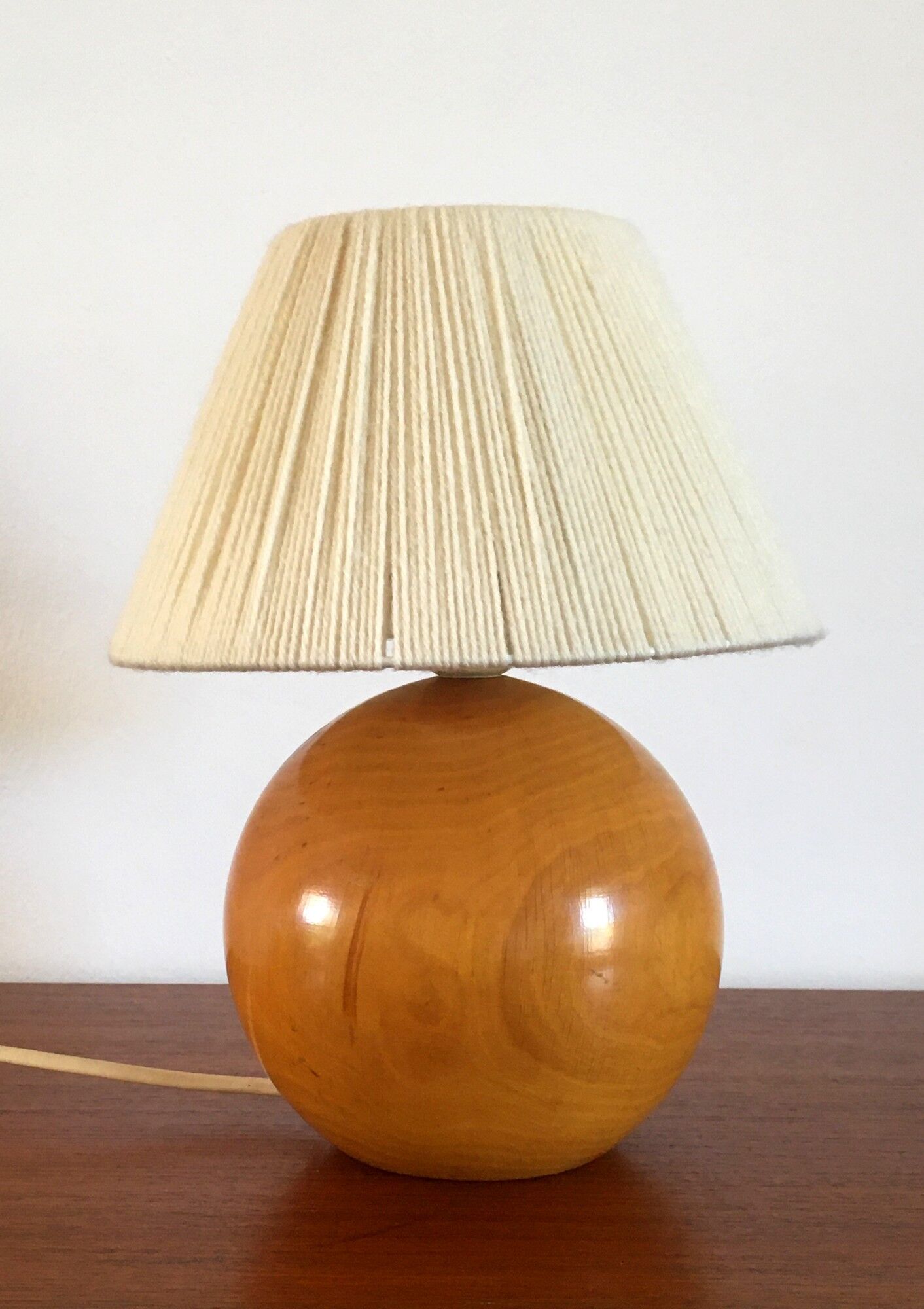 Vintage lamp in solid elm lampshade in wool 70s