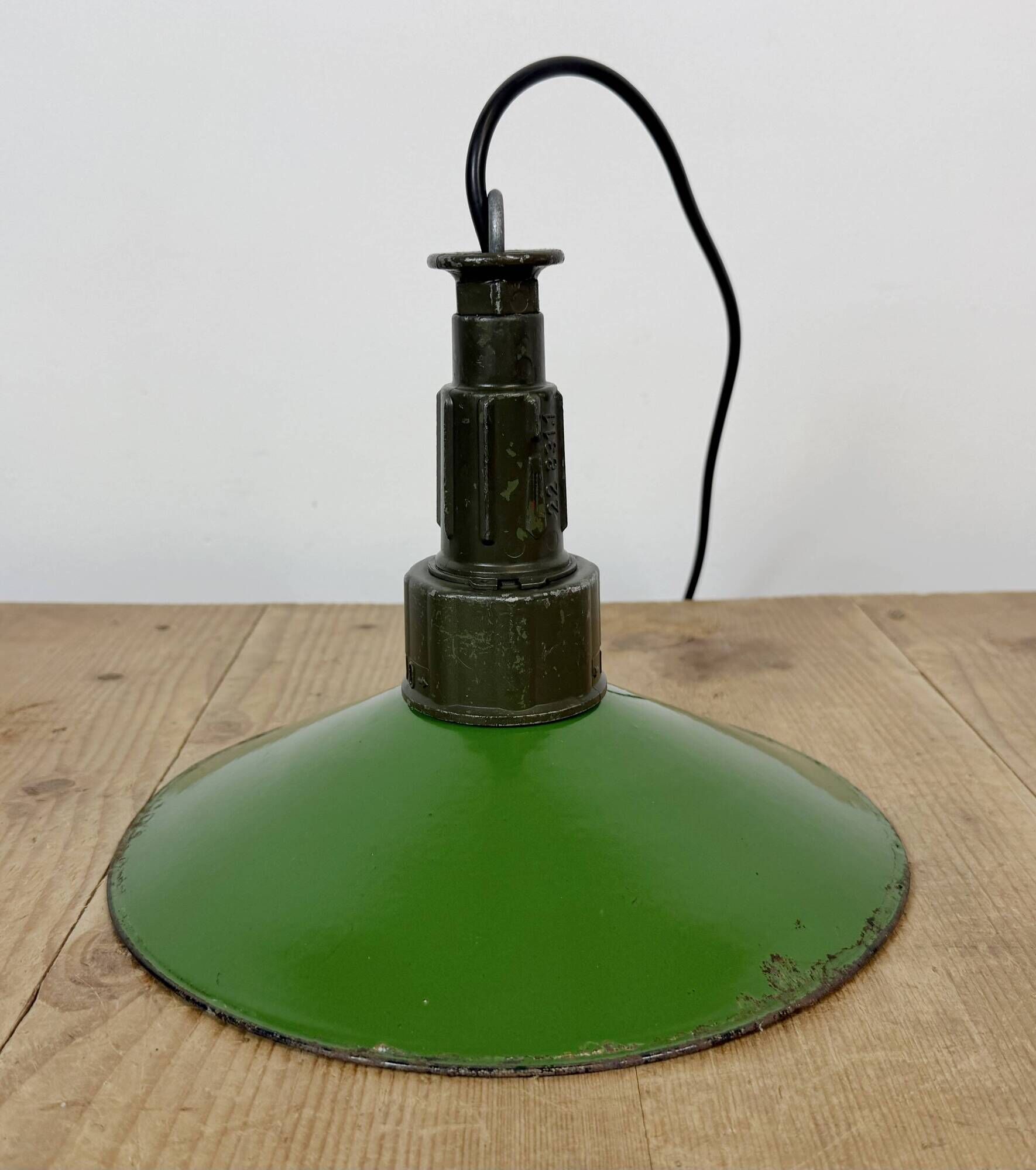 Industrial Green Enamel Military Pendant Lamp with Cast Aluminium Top, 1960