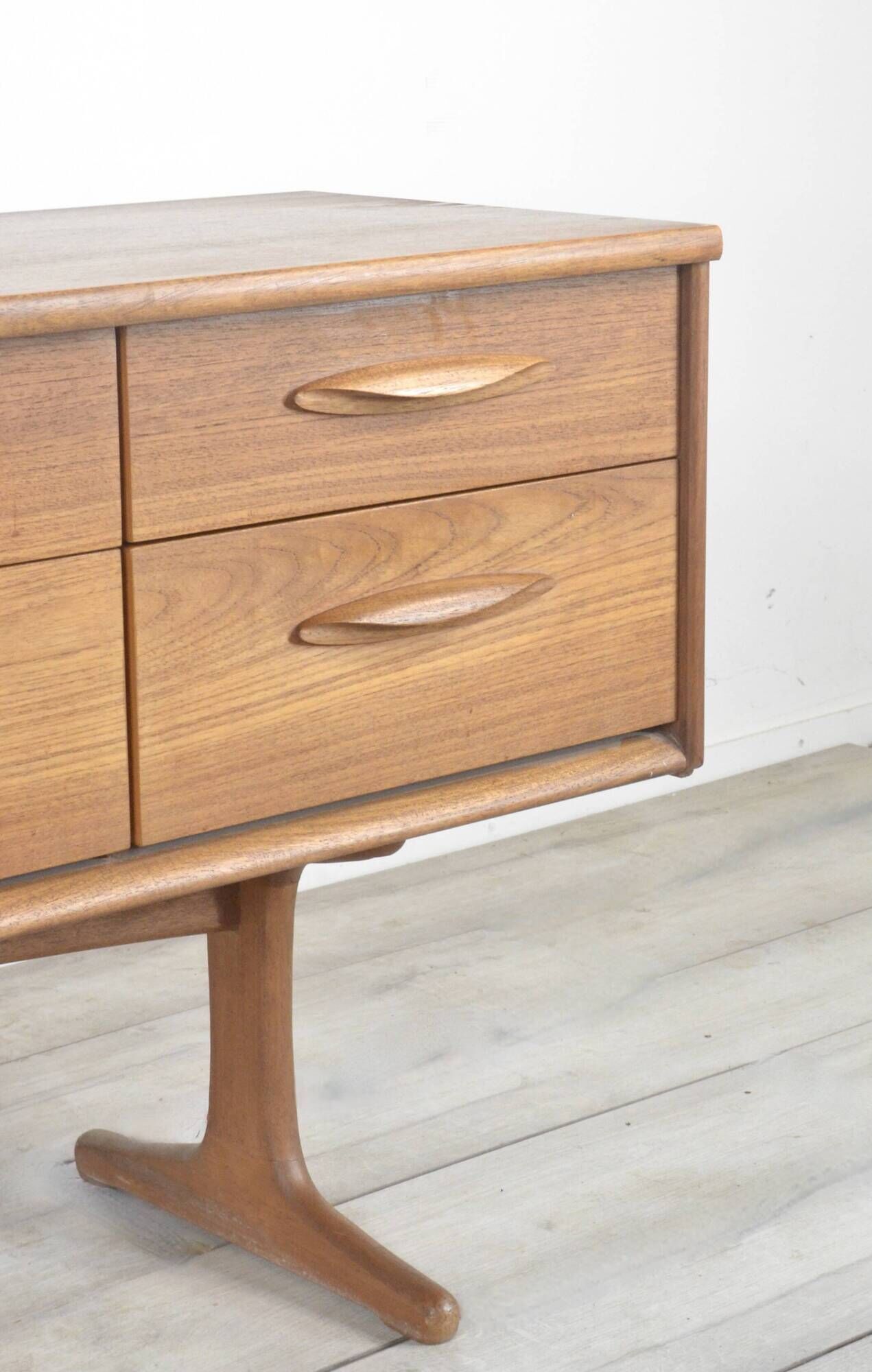 Vintage Midcentury Teak Sideboard / Dresser By Frank Guille For Austinsuite
