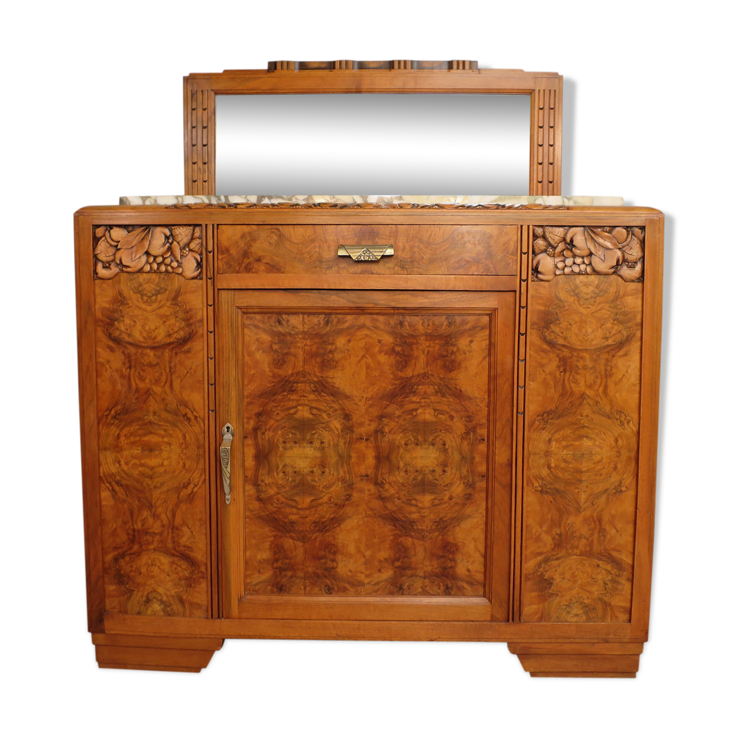 1930s art deco walnut buffet